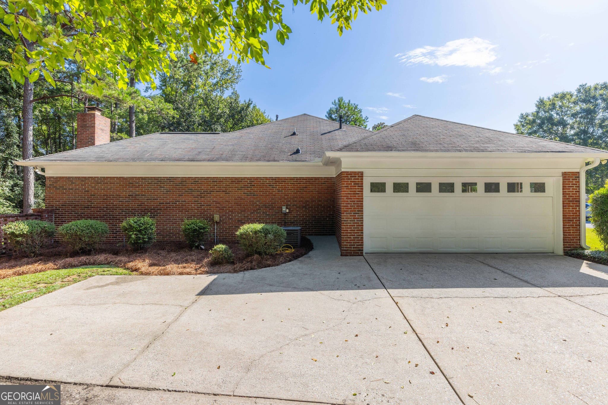 3 bedroom, 3 bathroom, 2,565 sq ft single family residence for sale at 1107 Laurelwood Road, Columbus, GA 31904 — photo 8
