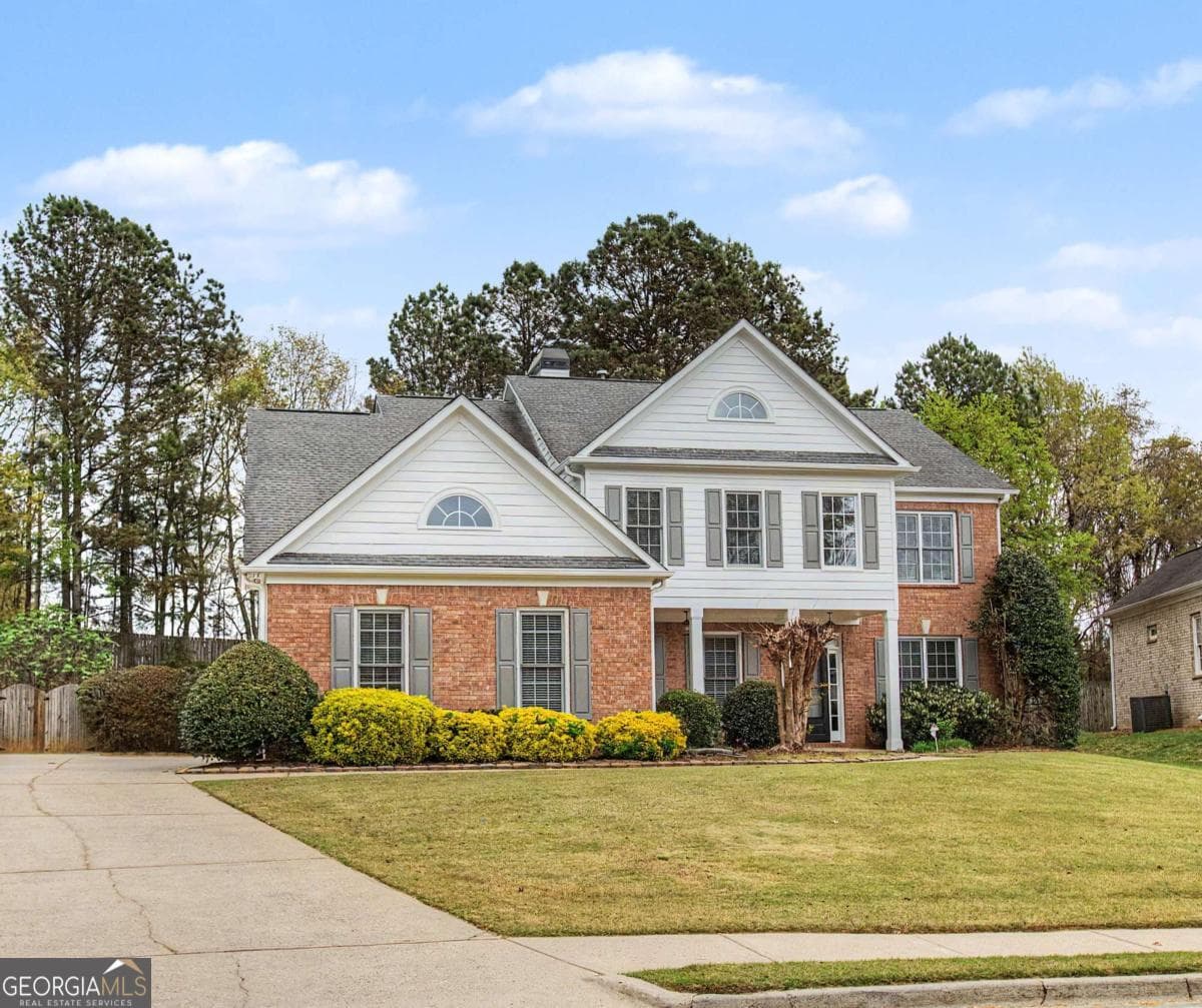 5 bedroom, 4 bathroom, 3,015 sq ft single family residence for sale at 2725 Ivy Hill Drive, Buford, GA 30519 — photo 3