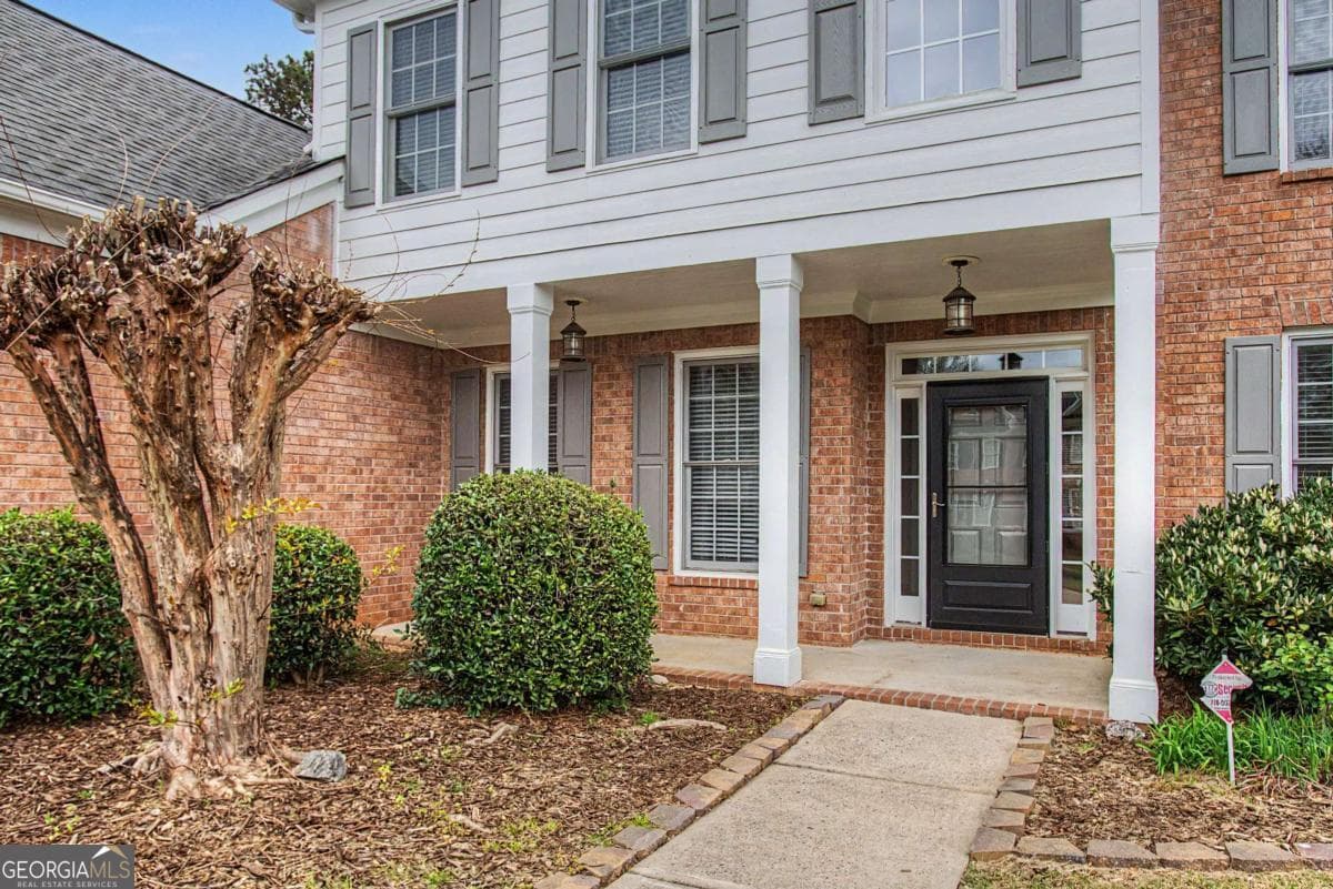 5 bedroom, 4 bathroom, 3,015 sq ft single family residence for sale at 2725 Ivy Hill Drive, Buford, GA 30519 — photo 4