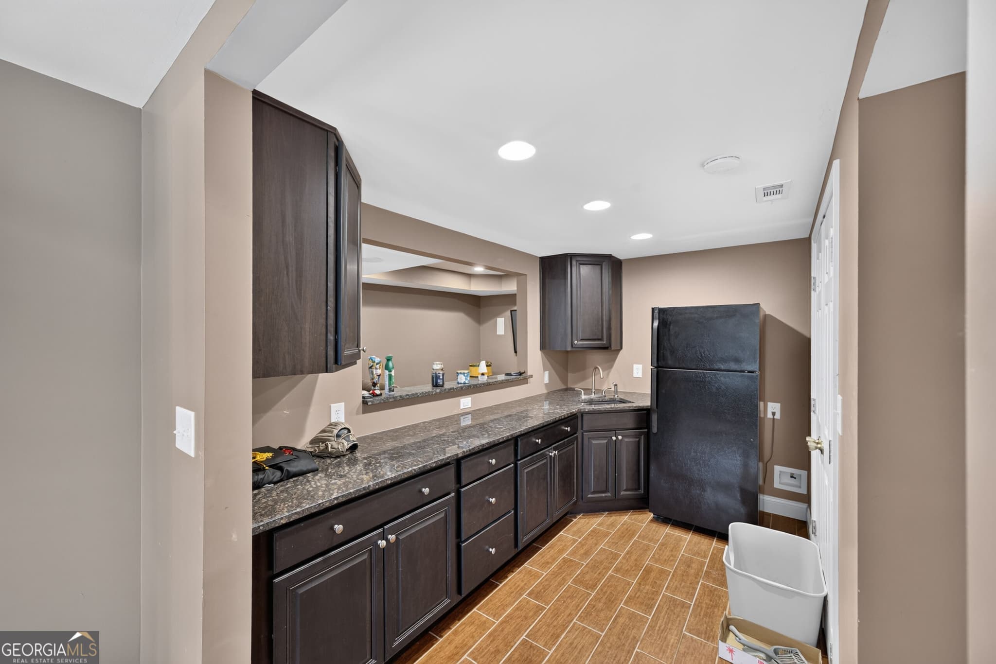 6 bedroom, 4 bathroom, 4,519 sq ft single family residence for sale at 105 Blackberry Run Drive, Dallas, GA 30132 — photo 6