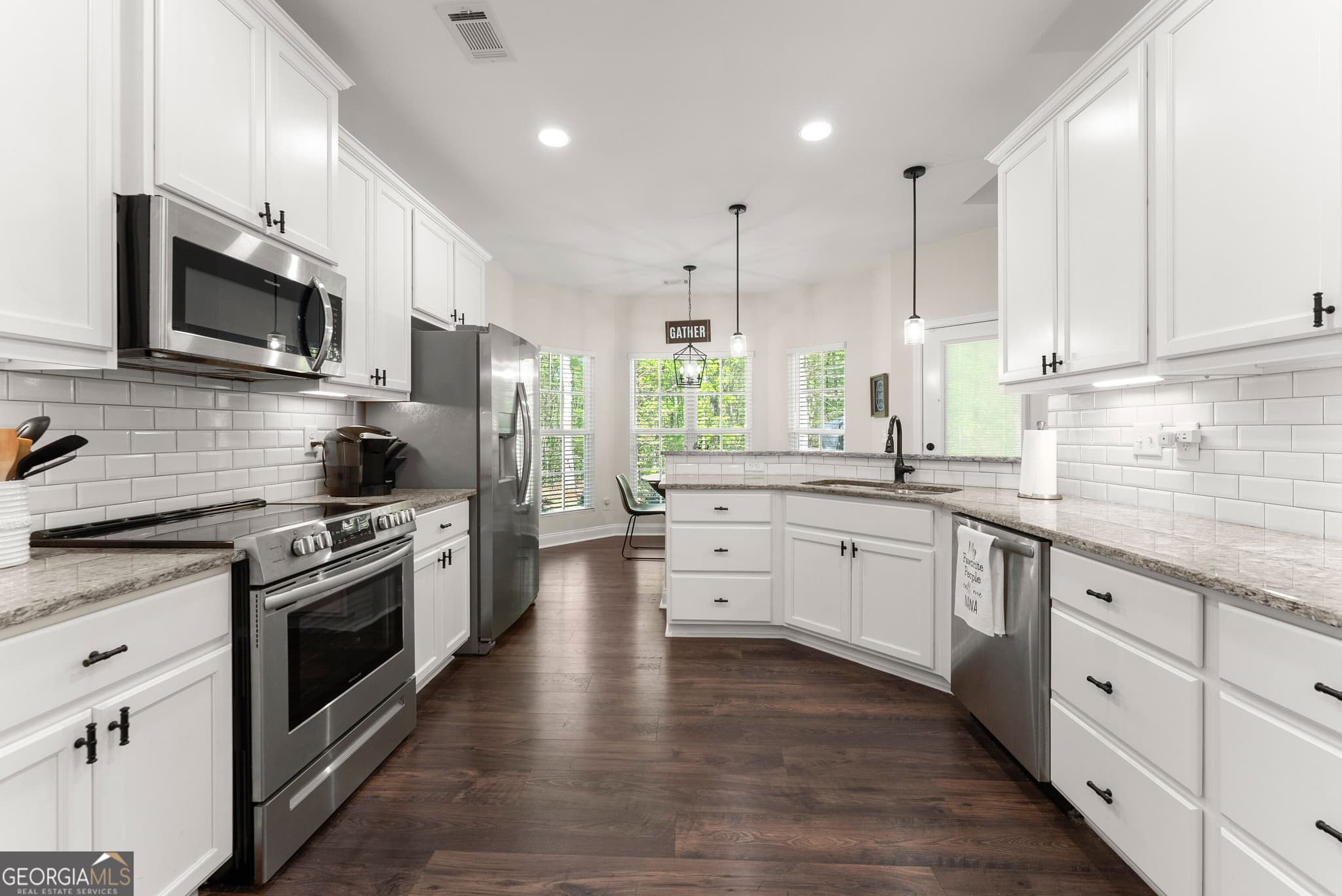4 bedroom, 3 bathroom, 2,300 sq ft single family residence for sale at 179 Prime Drive, Commerce, GA 30530 — photo 8