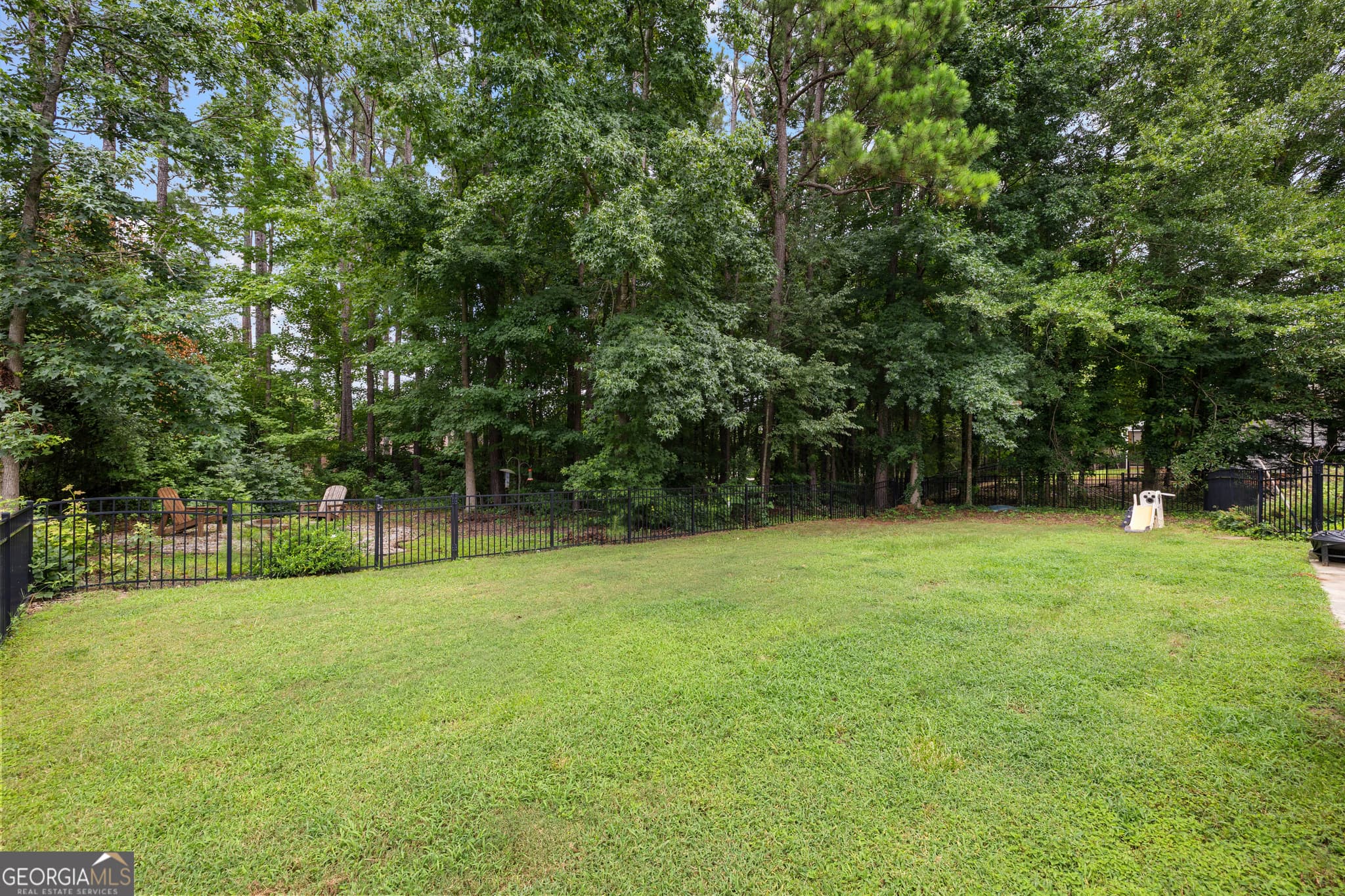 5 bedroom, 3.5 bathroom, 3,252 sq ft single family residence for sale at 65 Autumn Creek, Senoia, GA 30276 — photo 8
