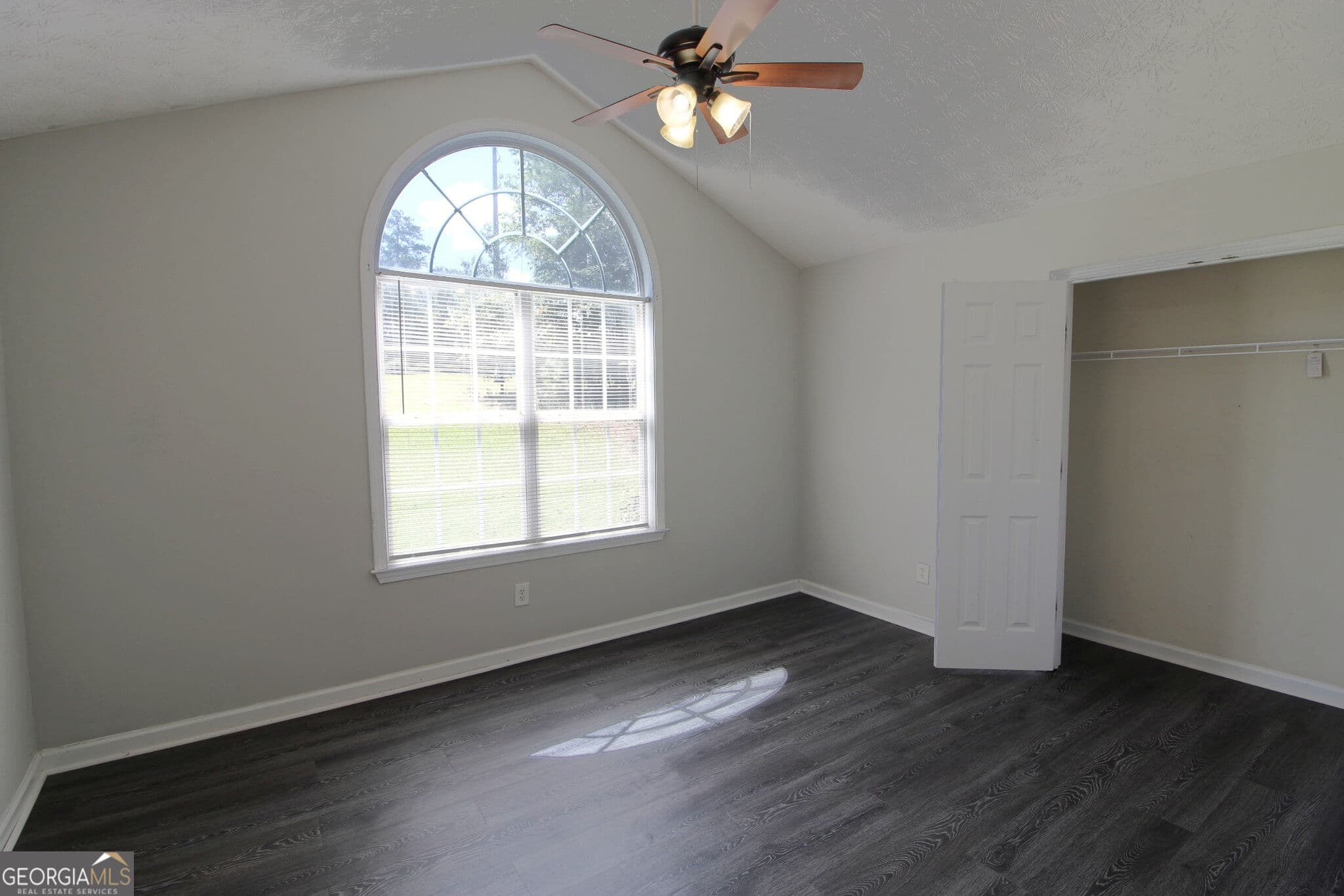 3 bedroom, 2 bathroom, 1,502 sq ft single family residence for sale at 5613 Hwy 81, Mcdonough, GA 30252 — photo 9