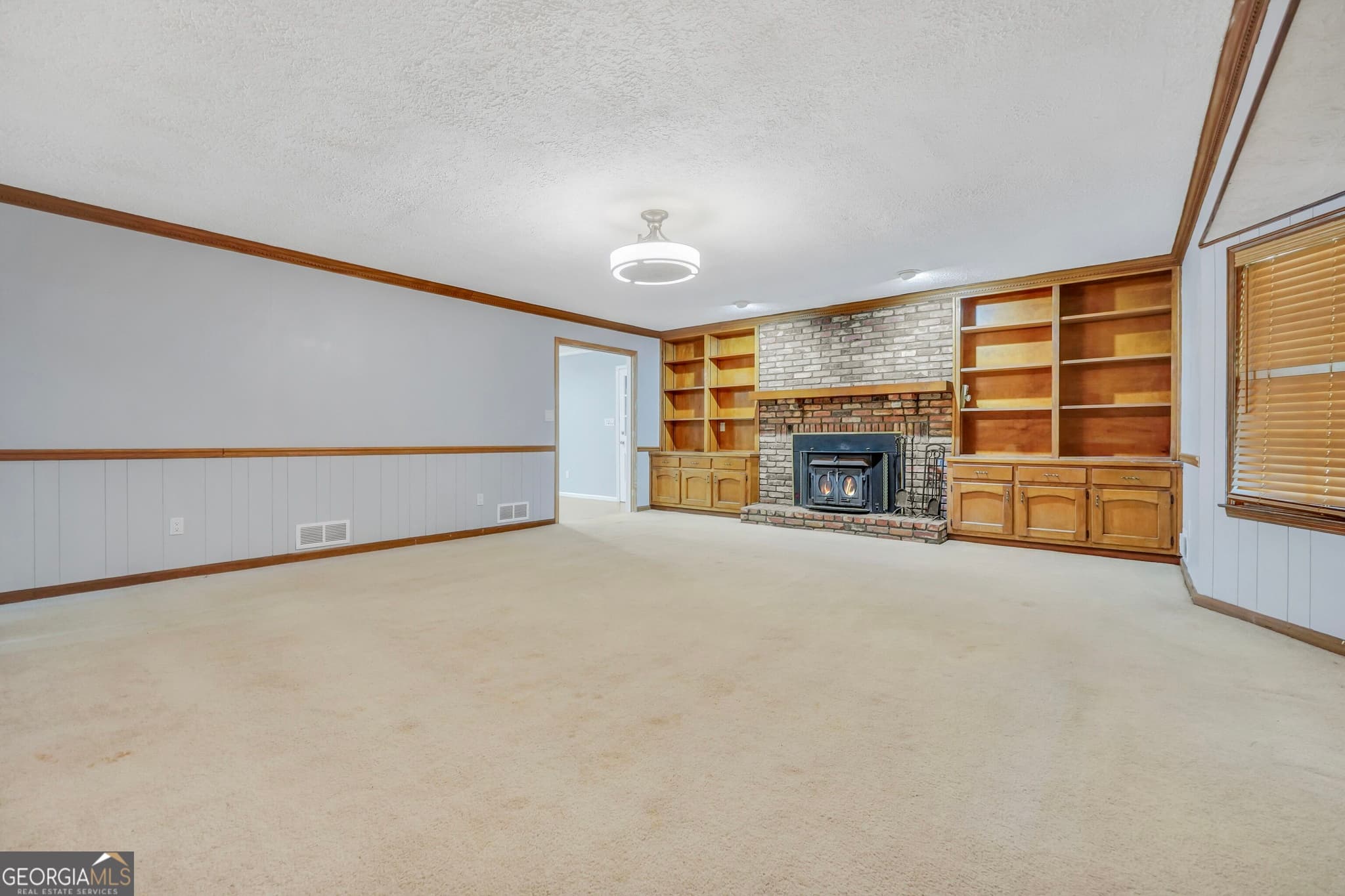 4 bedroom, 3 bathroom, 2,932 sq ft single family residence for sale at 10 Melissa Drive, Stockbridge, GA 30281 — photo 3