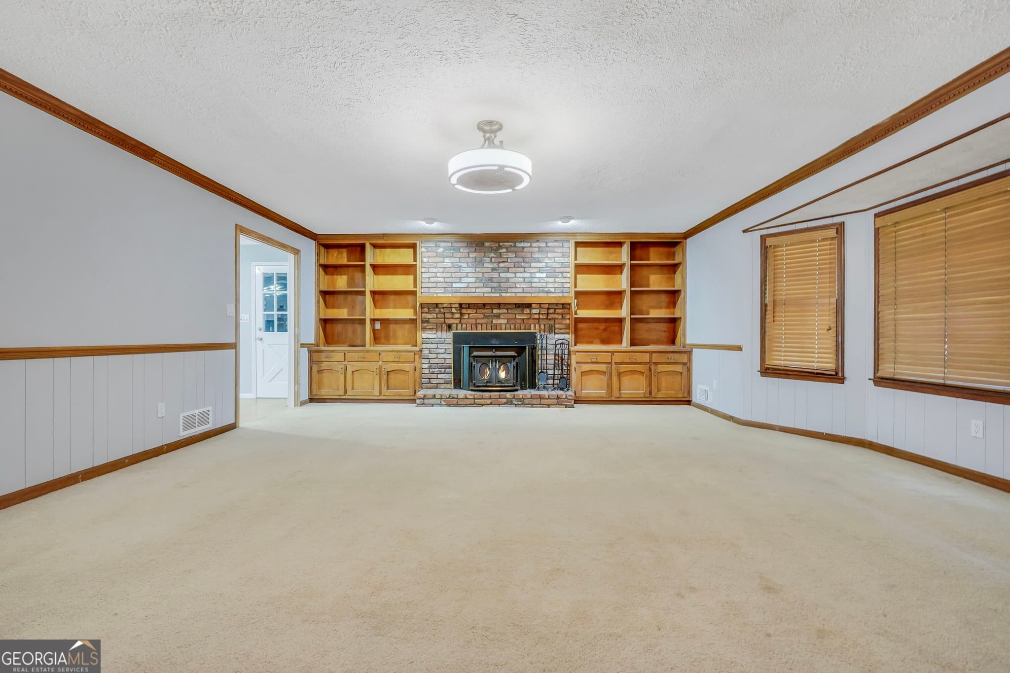 4 bedroom, 3 bathroom, 2,932 sq ft single family residence for sale at 10 Melissa Drive, Stockbridge, GA 30281 — photo 4