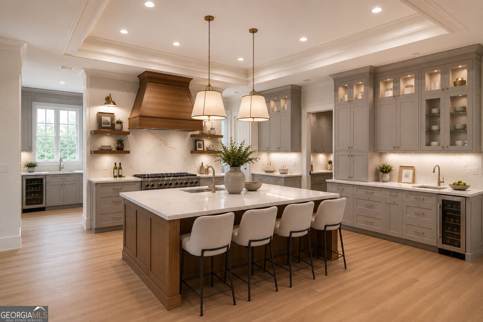 5 bedroom, 7 bathroom, 7,161 sq ft single family residence for sale at 5071 Kings Close, Alpharetta, GA 30004 — photo 6