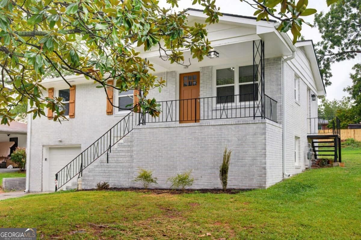 4 bedroom, 2 bathroom, 1,025 sq ft single family residence for sale at 1338 Georgia Avenue, East Point, GA 30344 — photo 4