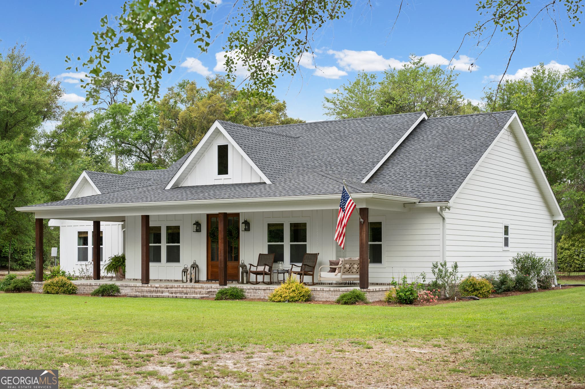 3 bedroom, 2.5 bathroom, 2,452 sq ft single family residence under contract at 5113 Allen Walker Road, Blackshear, GA 31516 — photo 2