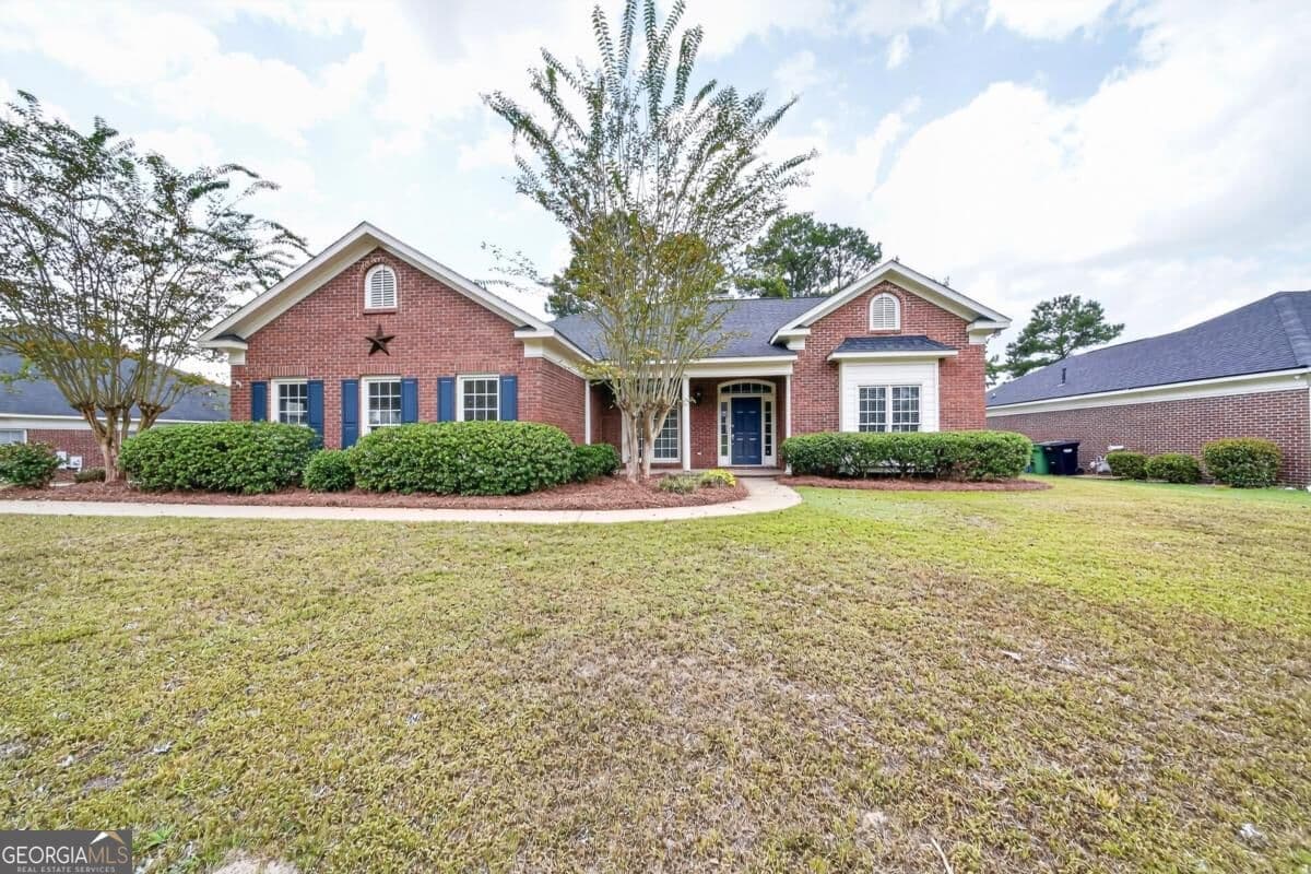 4 bedroom, 3 bathroom, 1,960 sq ft single family residence for sale at 1008 Timber Creek Way, Columbus, GA 31904