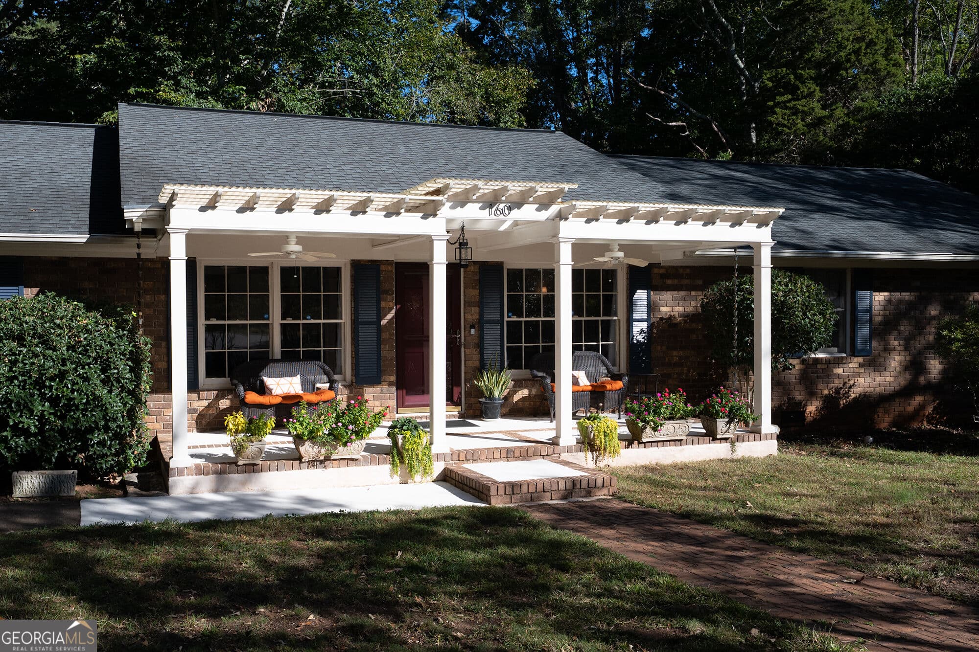 4 bedroom, 3 bathroom, 2,936 sq ft single family residence for sale at 160 Richard Way, Athens, GA 30605 — photo 2