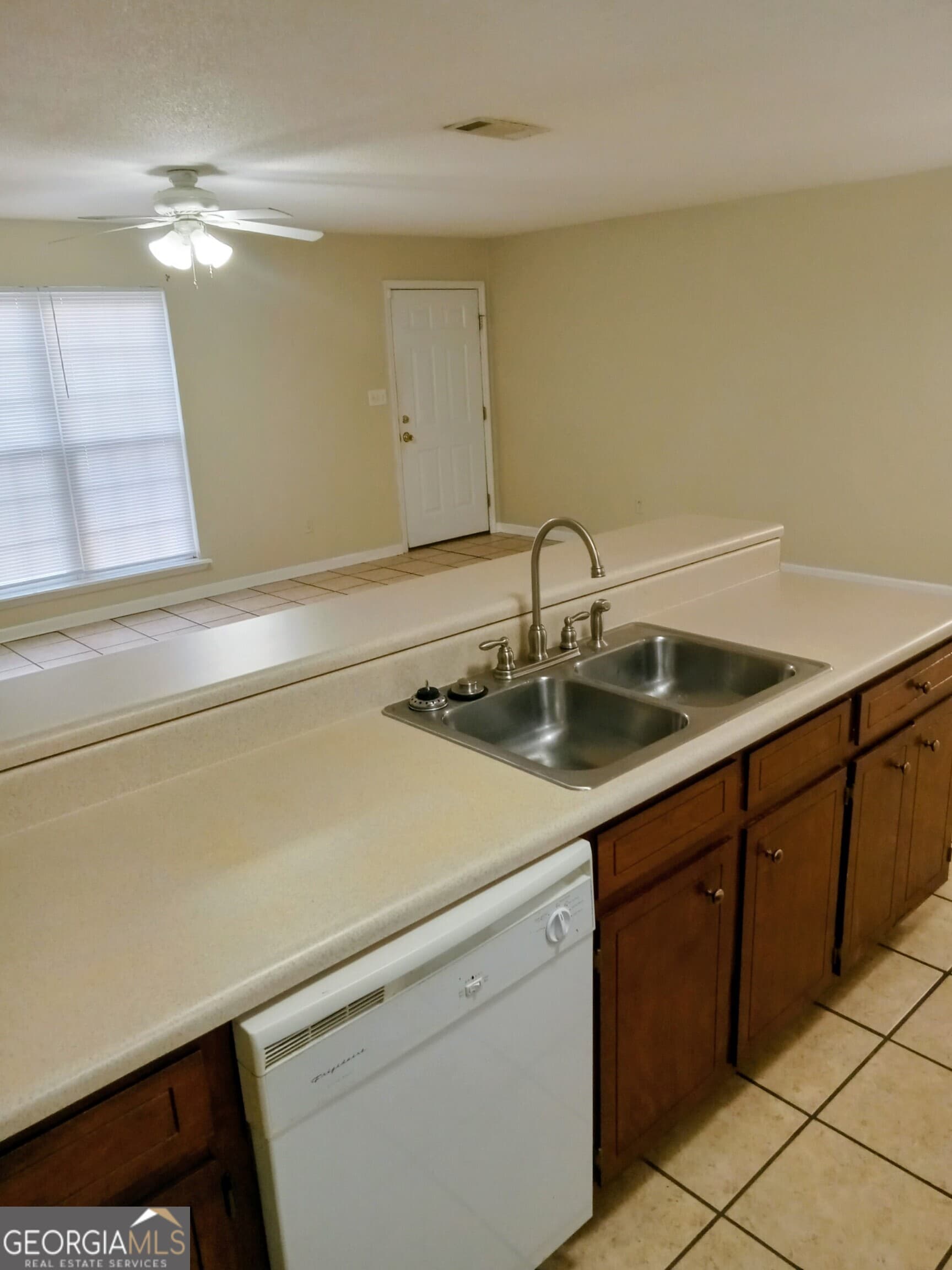2 bedroom, 2 bathroom, 1,139 sq ft apartment for rent at 803 Cardinal Grove Court, Albany, GA 31701 for $900 a month — photo 5