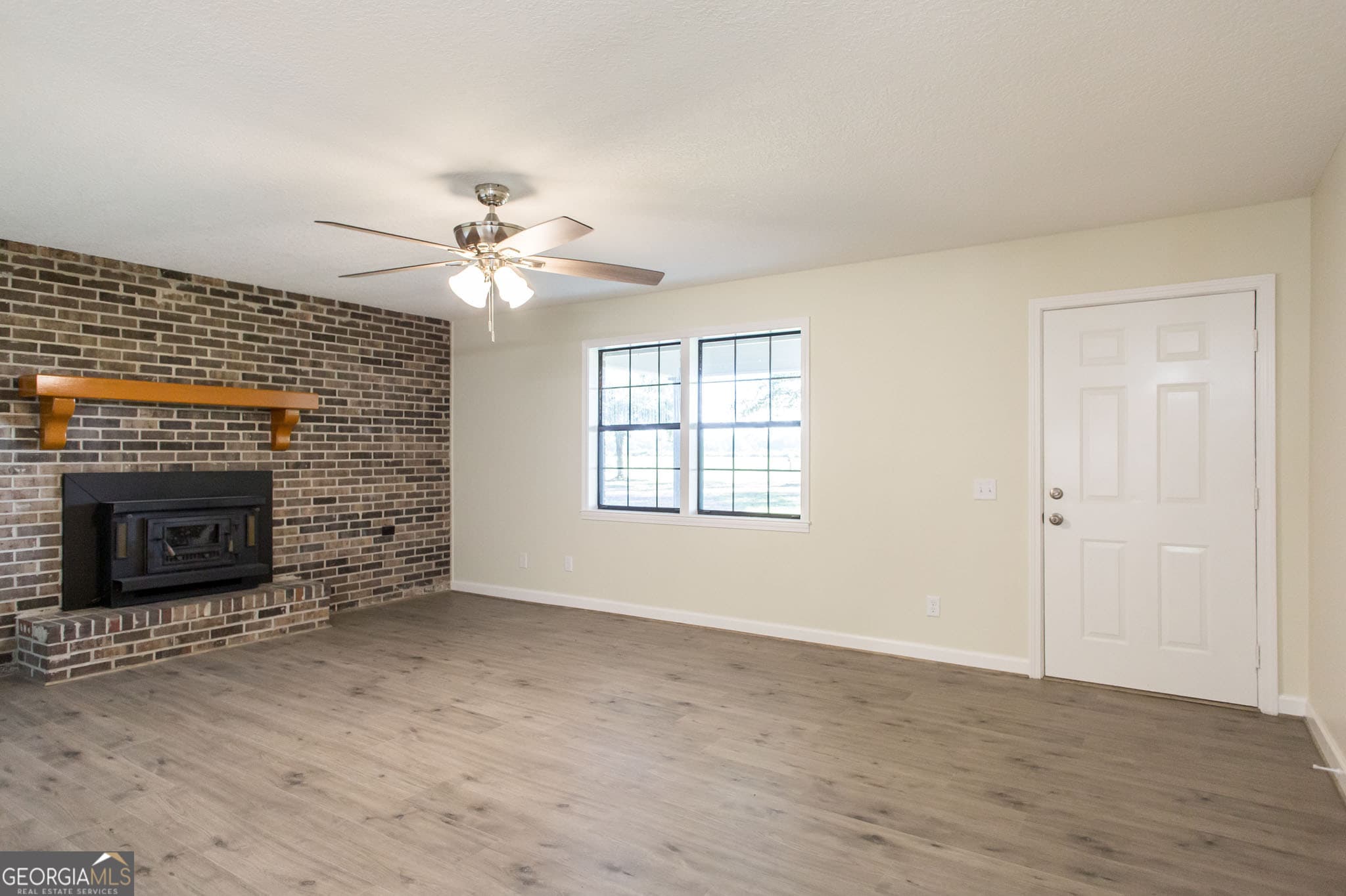 3 bedroom, 2 bathroom, 1,743 sq ft single family residence for sale at 6731 Youmans Chapel Road, Blackshear, GA 31516 — photo 9