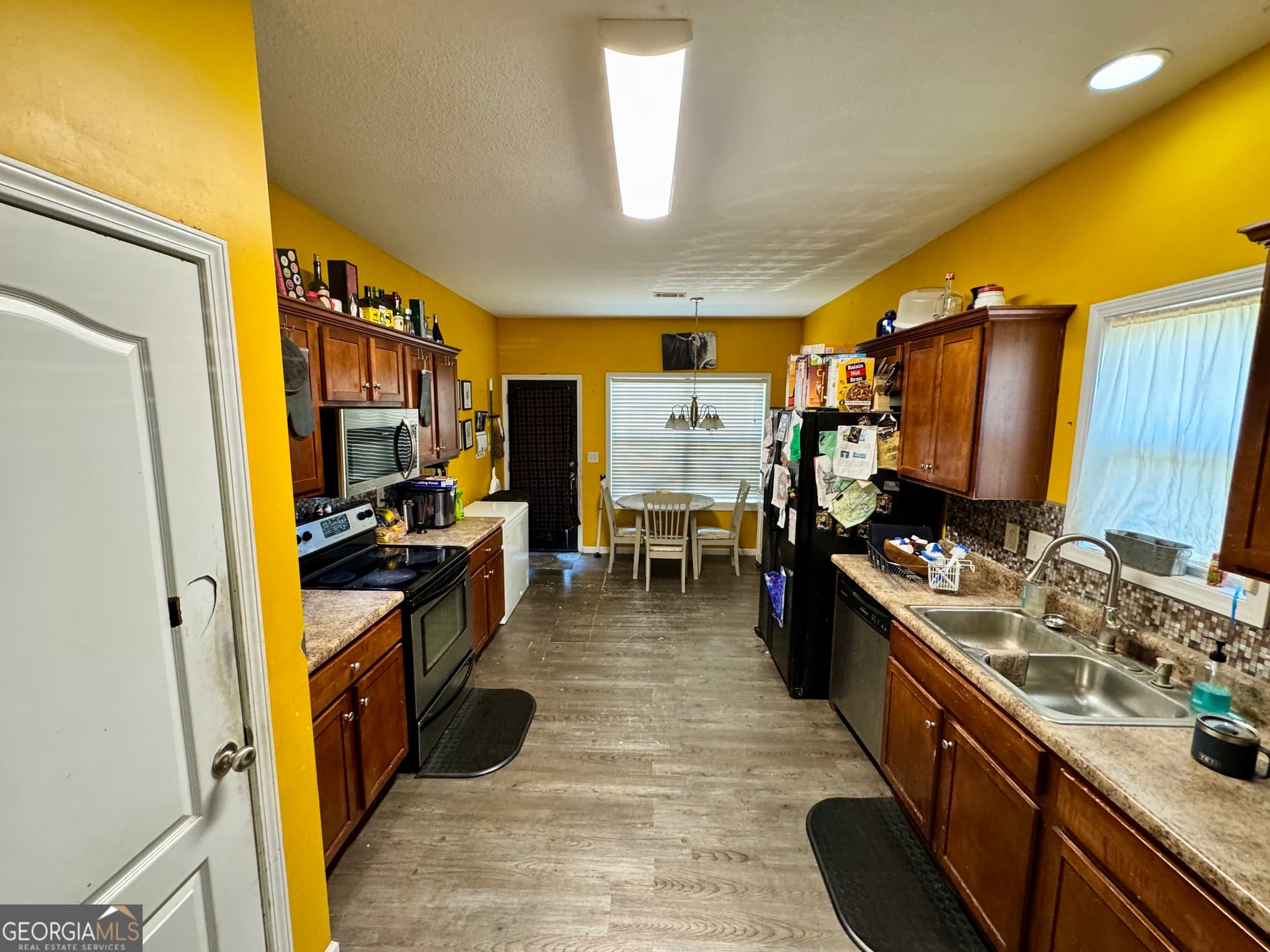 4 bedroom, 2 bathroom, 1,680 sq ft single family residence for sale at 2010 Cottonwood Street, Vidalia, GA 30474 — photo 10