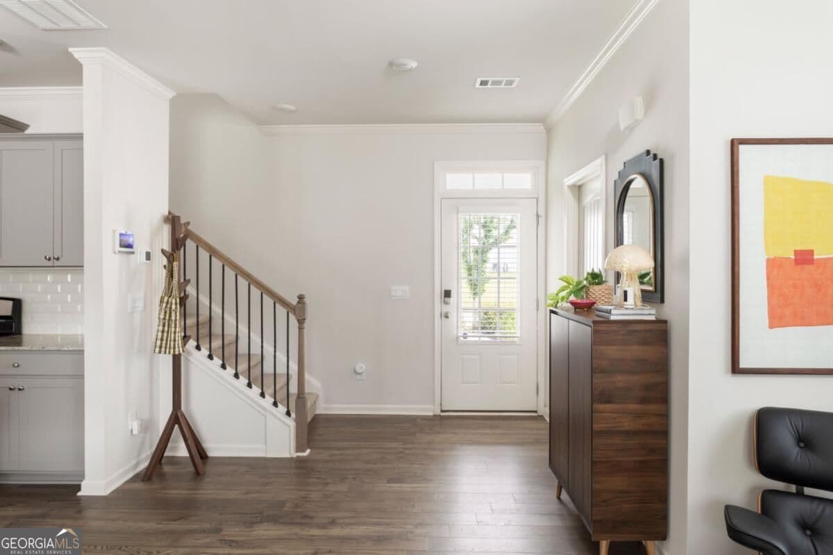 4 bedroom, 2.5 bathroom, 2,136 sq ft single family residence for sale at 6007 Hoot Owl Lane, Flowery Branch, GA 30542 — photo 4
