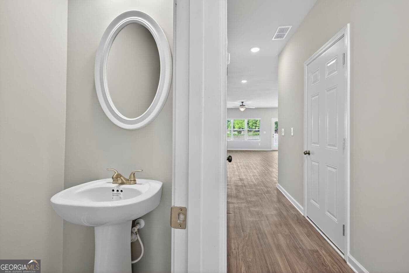 3 bedroom, 2.5 bathroom, 1,740 sq ft townhouse for sale at 2864 Lillian Lane, Douglasville, GA 30135 — photo 9
