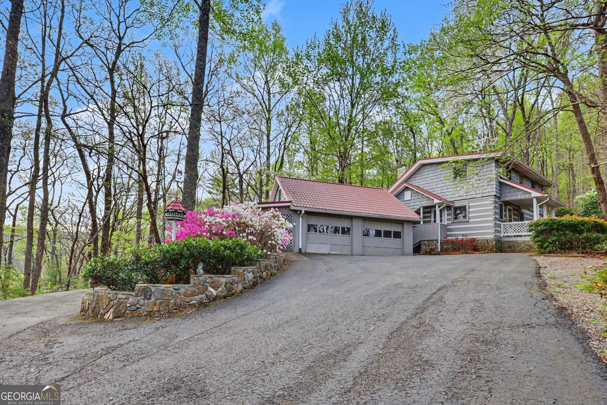 2 bedroom, 2 bathroom, 2,164 sq ft cabin,single family residence for sale at 8528 Soapstone Creek Trail, Hiawassee, GA 30546 — photo 5