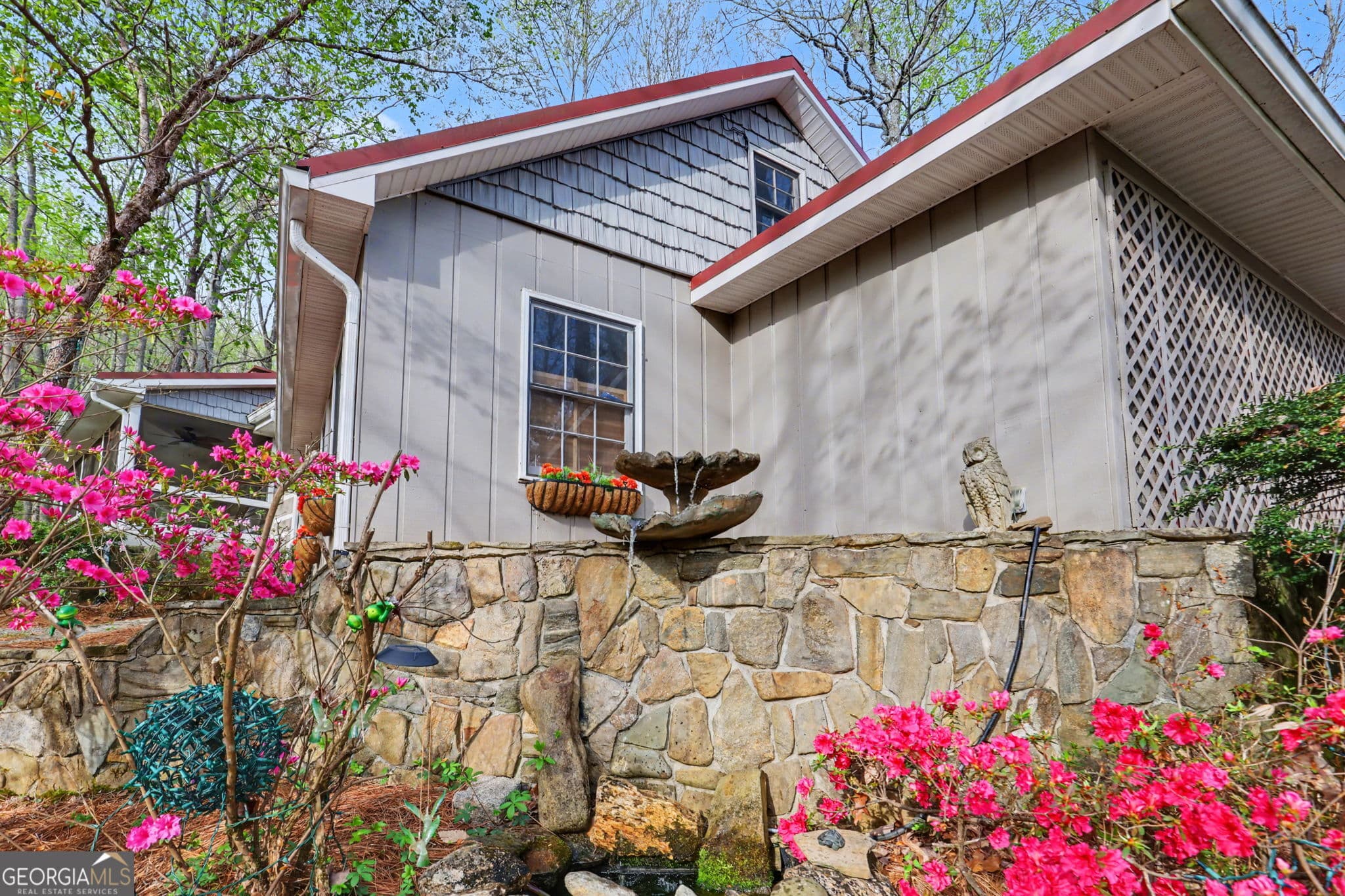 2 bedroom, 2 bathroom, 2,164 sq ft cabin,single family residence for sale at 8528 Soapstone Creek Trail, Hiawassee, GA 30546 — photo 10