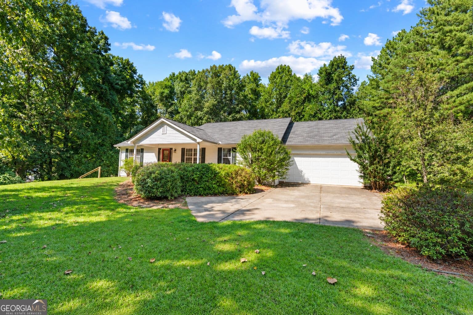 5 bedroom, 3 bathroom, 3,000 sq ft single family residence for sale at 23 High Meadow Trail, Cleveland, GA 30528