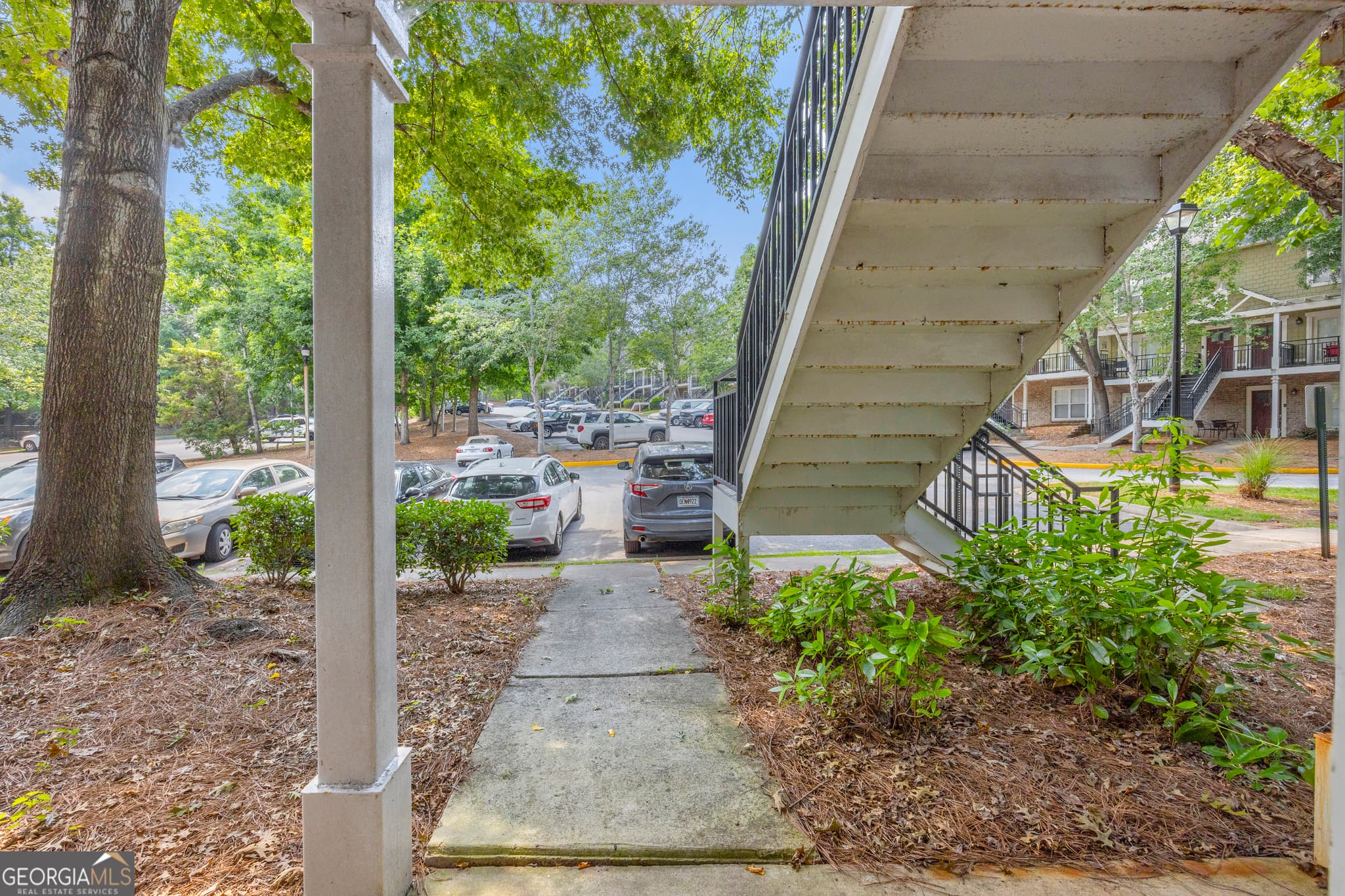 2 bedroom, 2 bathroom, 1,152 sq ft condominium for sale at 490 Barnett Shoals Road APT 205, Athens, GA 30605 — photo 5