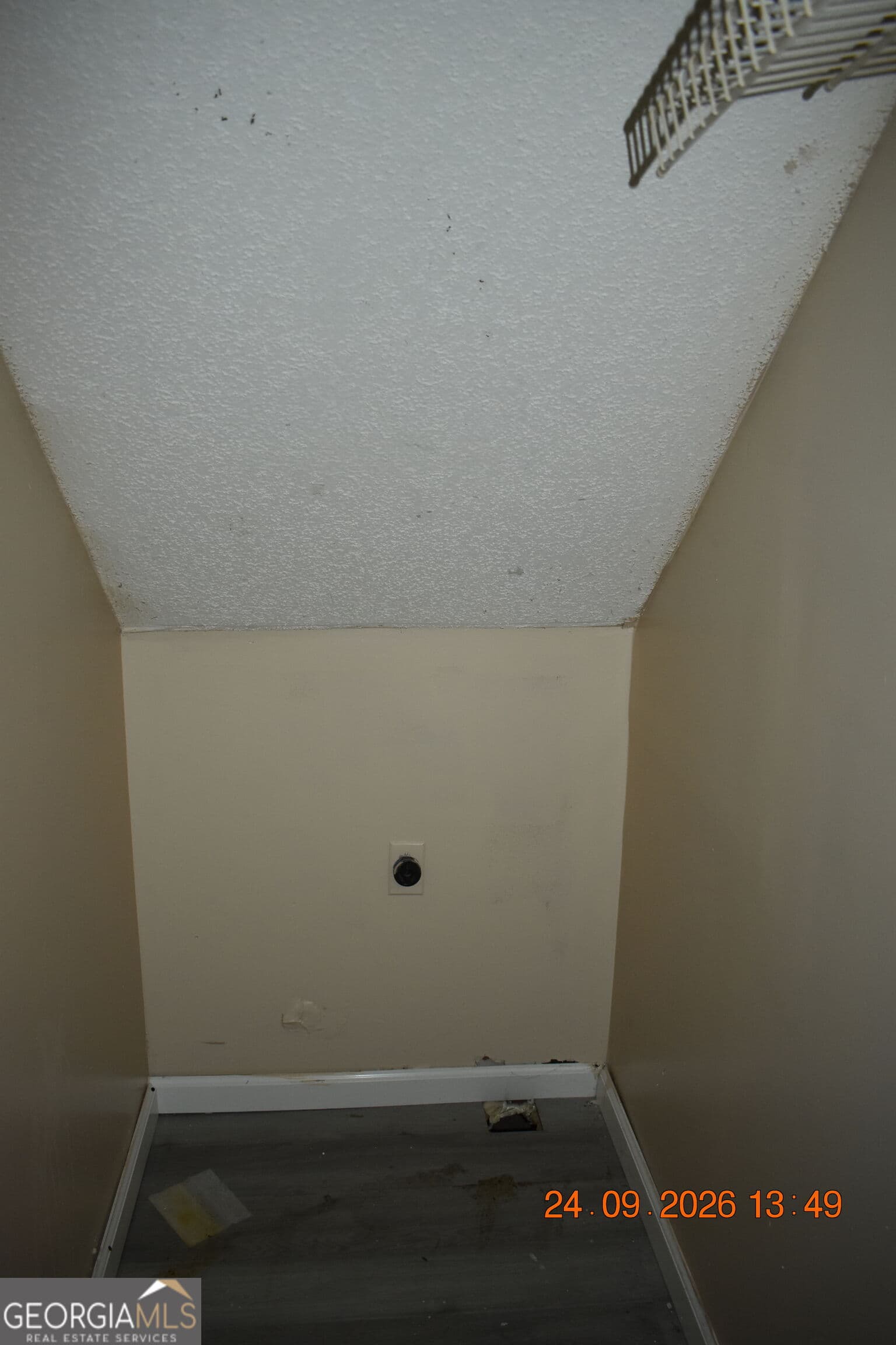 2 bedroom, 1.5 bathroom, 1,120 sq ft single family residence for rent at 4397 Azalea Drive, Macon, GA 31210 for $1,050 a month — photo 10