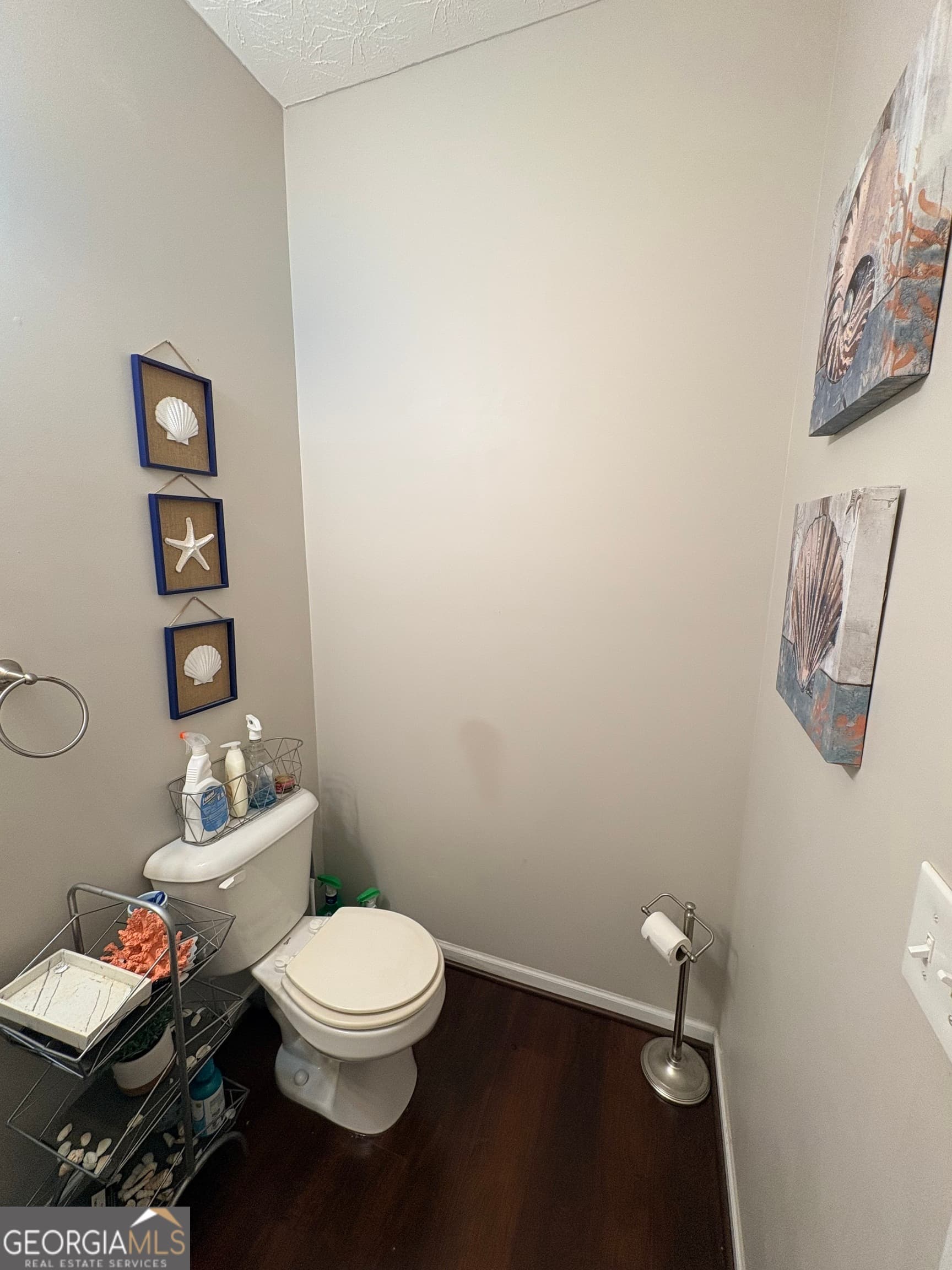 4 bedroom, 2.5 bathroom, 2,004 sq ft loft,townhouse for sale at 3856 Augustine Place, Rex, GA 30273 — photo 3