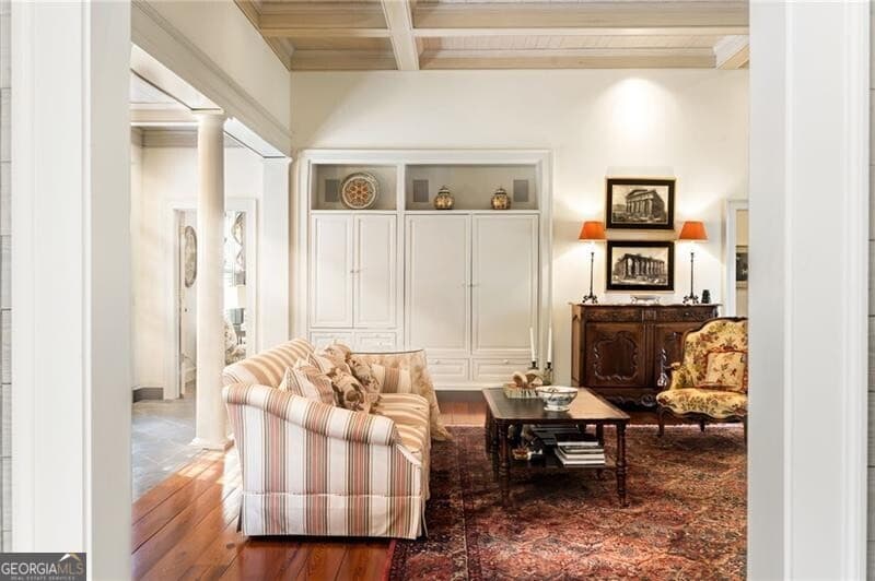 6 bedroom, 5 bathroom, 6,327 sq ft single family residence for sale at 10180 Capps Ferry Road, Chattahoochee Hills, GA 30268 — photo 9