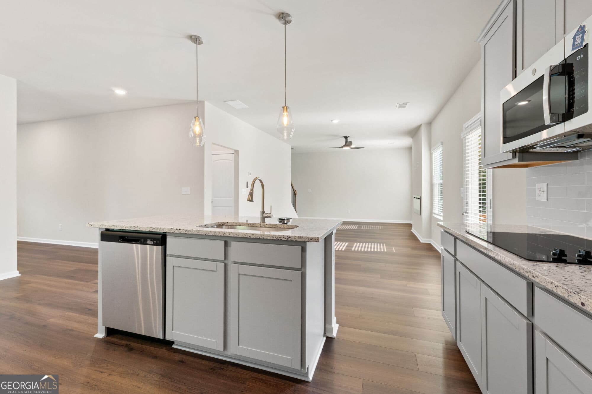 4 bedroom, 3 bathroom, 2,500 sq ft single family residence for sale at 1861 Millstone Manor, Conyers, GA 30013 — photo 7