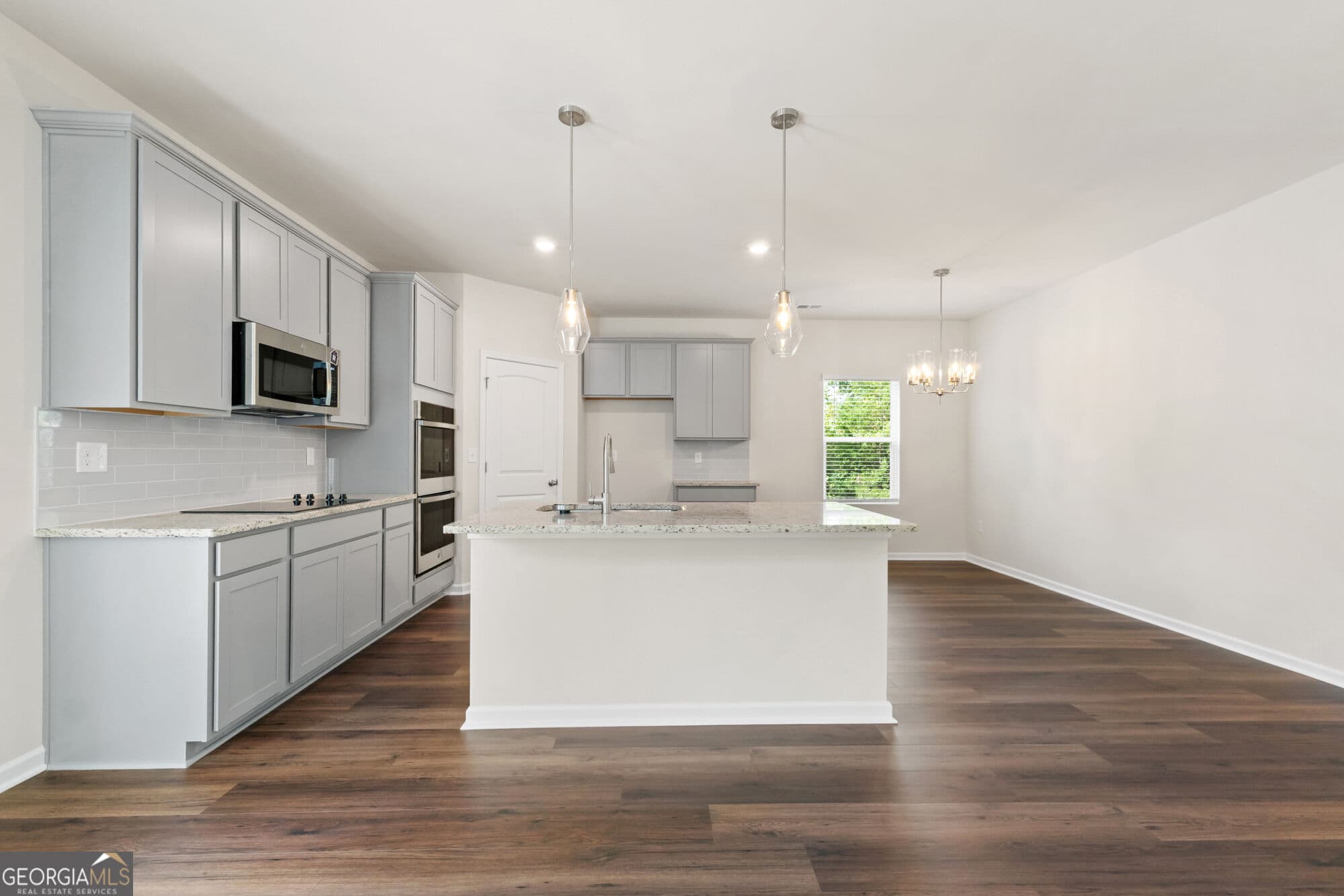 4 bedroom, 3 bathroom, 2,500 sq ft single family residence for sale at 1861 Millstone Manor, Conyers, GA 30013 — photo 8