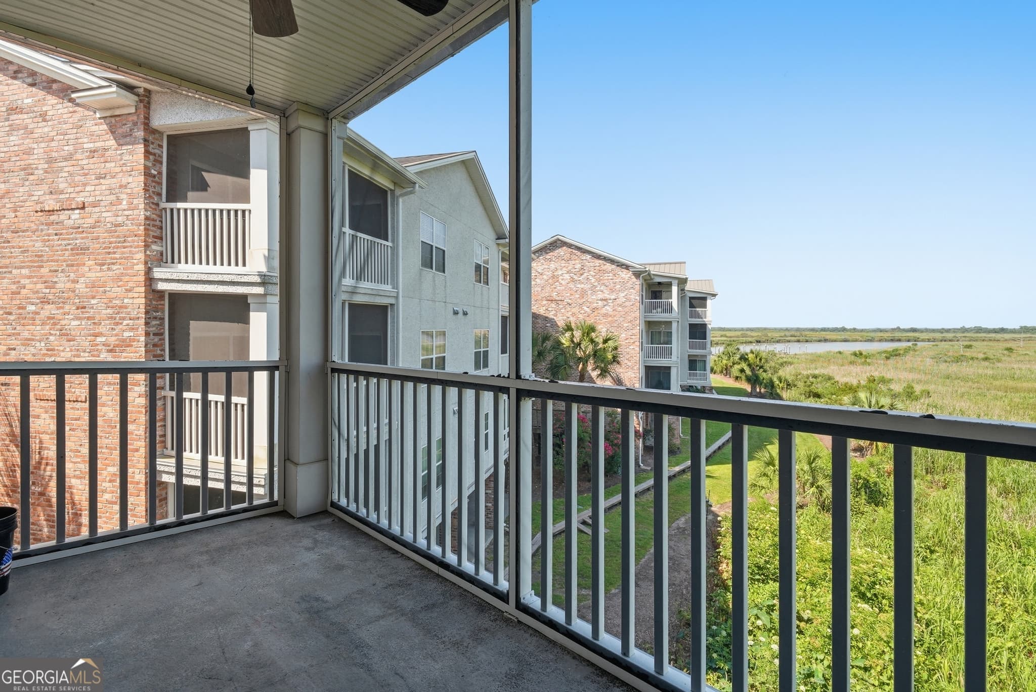3 bedroom, 3 bathroom, 1,460 sq ft condominium for sale at 91 Screven Street B204, Darien, GA 31305 — photo 5
