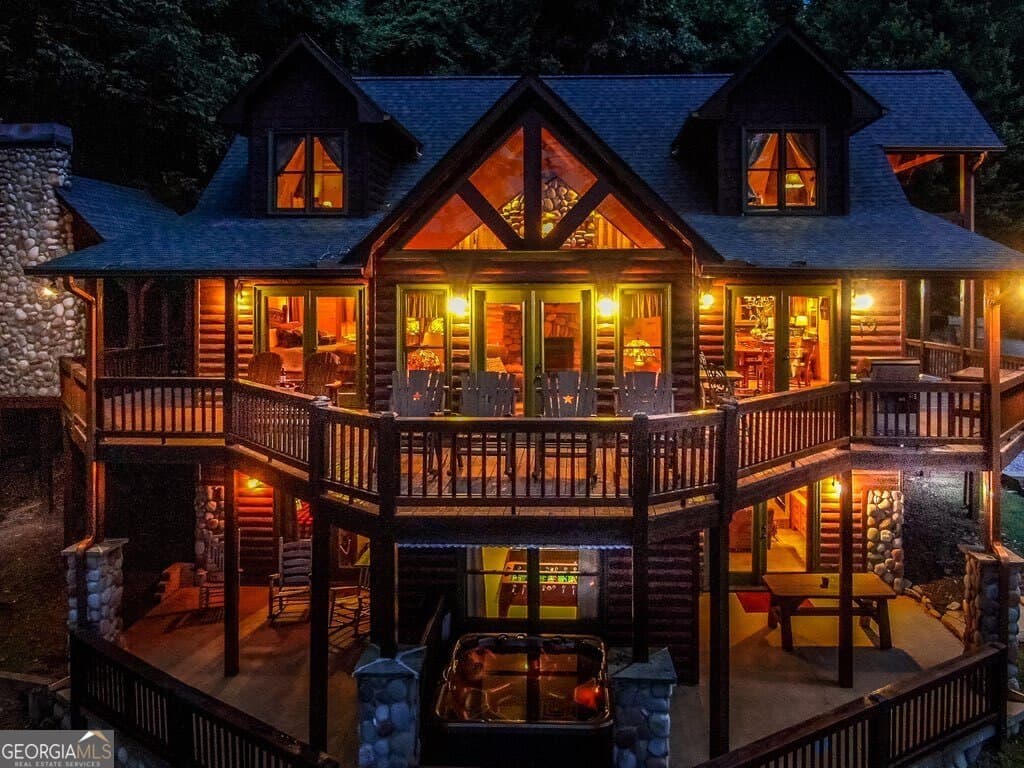 4 bedroom, 3.5 bathroom, 3,150 sq ft cabin,single family residence for sale at 175 Cochise Road 19, Blue Ridge, GA 30513 — photo 1 of 89
