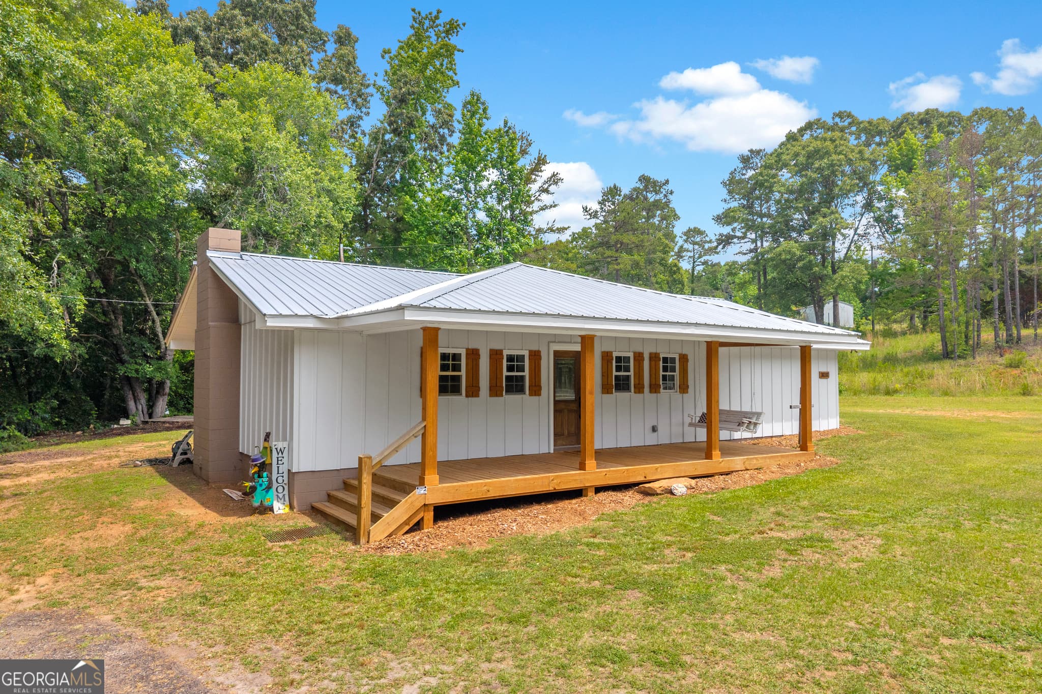 3 bedroom, 2.5 bathroom, 1,500 sq ft single family residence for sale at 3030 Smith McGee Road, Iva, SC 29655