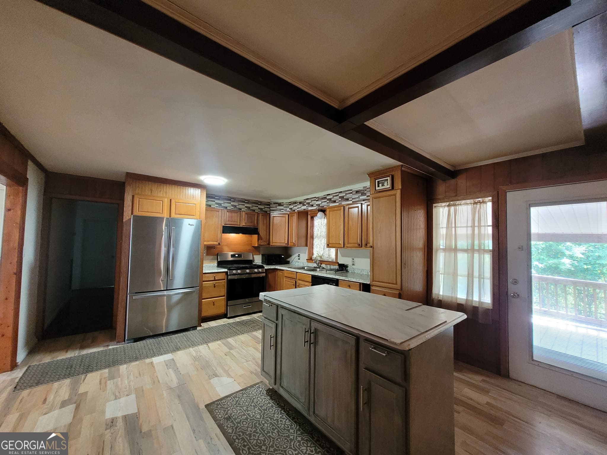 3 bedroom, 2 bathroom, 1,929 sq ft single family residence for sale at 1140 Lafayette Hwy, Roanoke, AL 36274 — photo 3