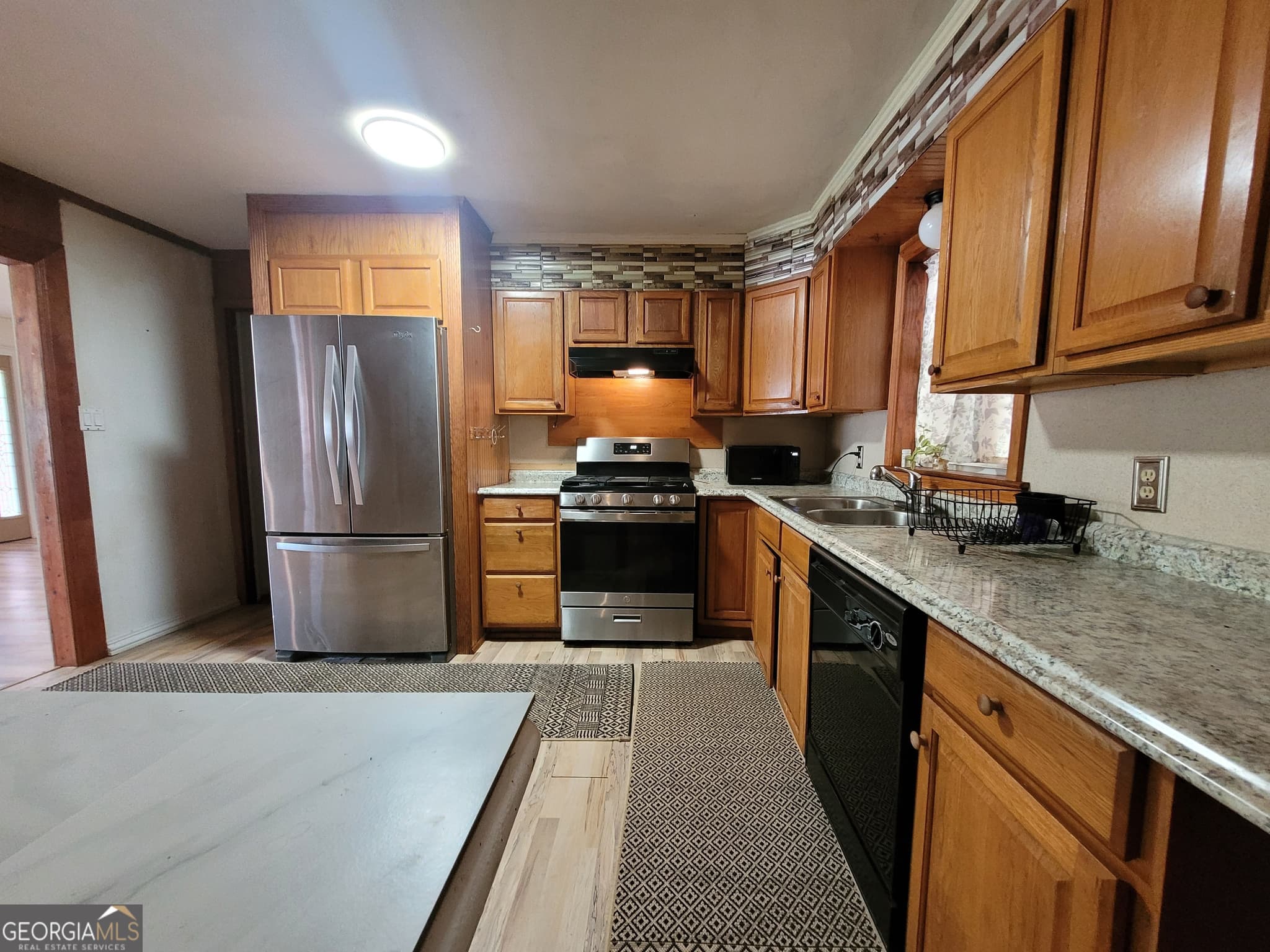 3 bedroom, 2 bathroom, 1,929 sq ft single family residence for sale at 1140 Lafayette Hwy, Roanoke, AL 36274 — photo 4