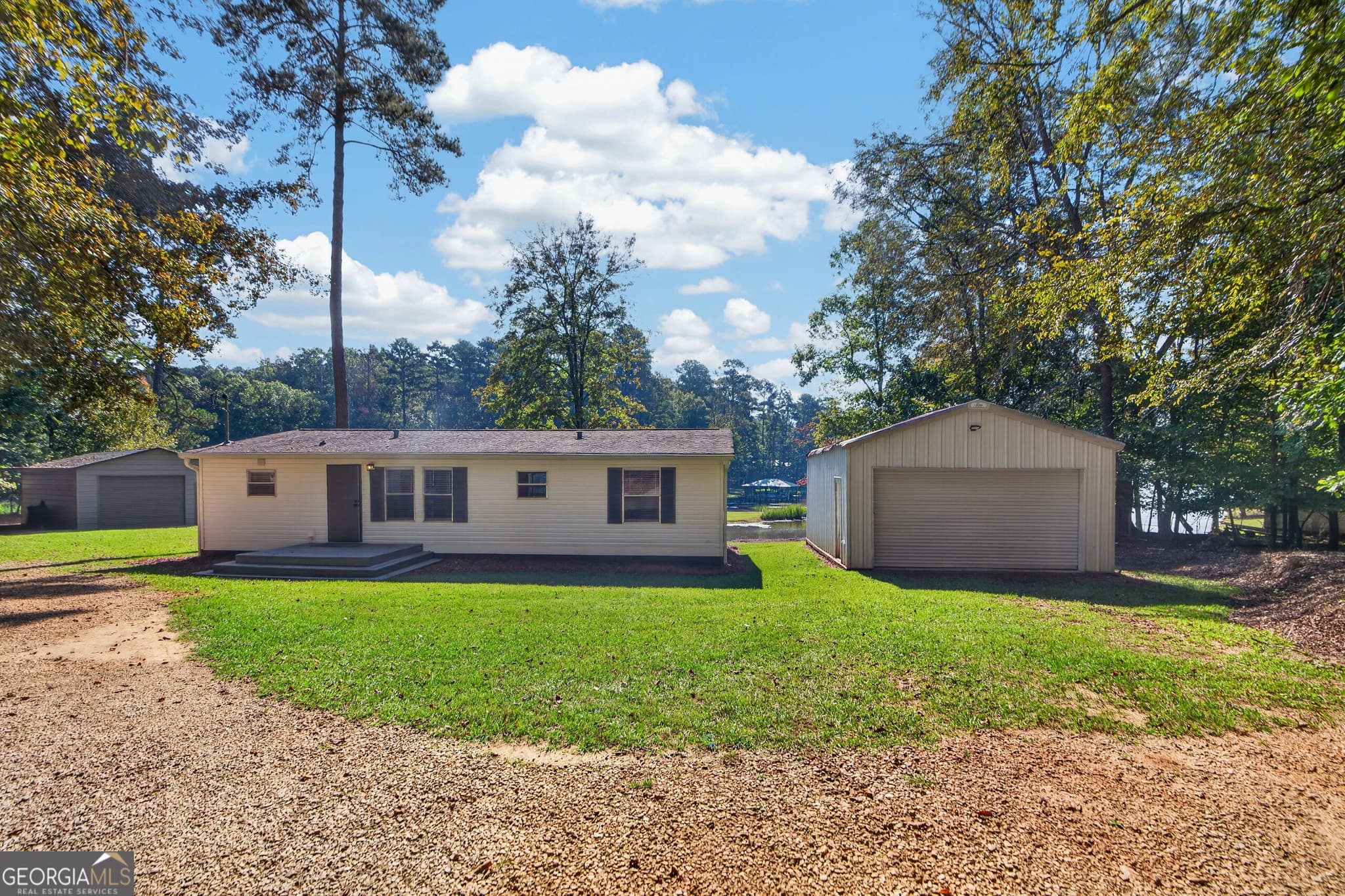 3 bedroom, 2 bathroom, 1,144 sq ft manufactured home,single family residence for sale at 182 De Jarnette Road, Eatonton, GA 31024 — photo 8