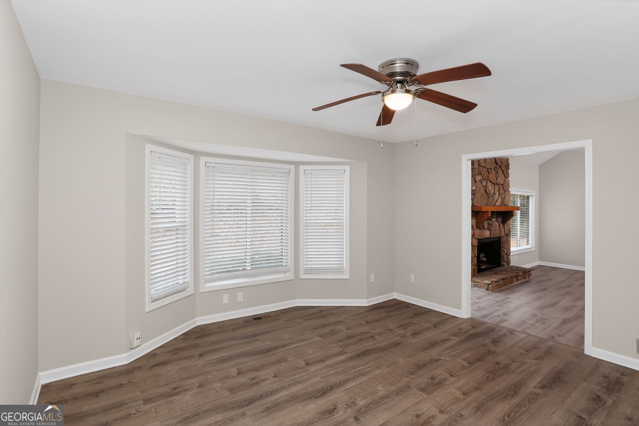 5 bedroom, 3 bathroom, 3,200 sq ft single family residence for rent at 3445 Johnson Ferry Road, Roswell, GA 30075 for $3,540 a month — photo 7