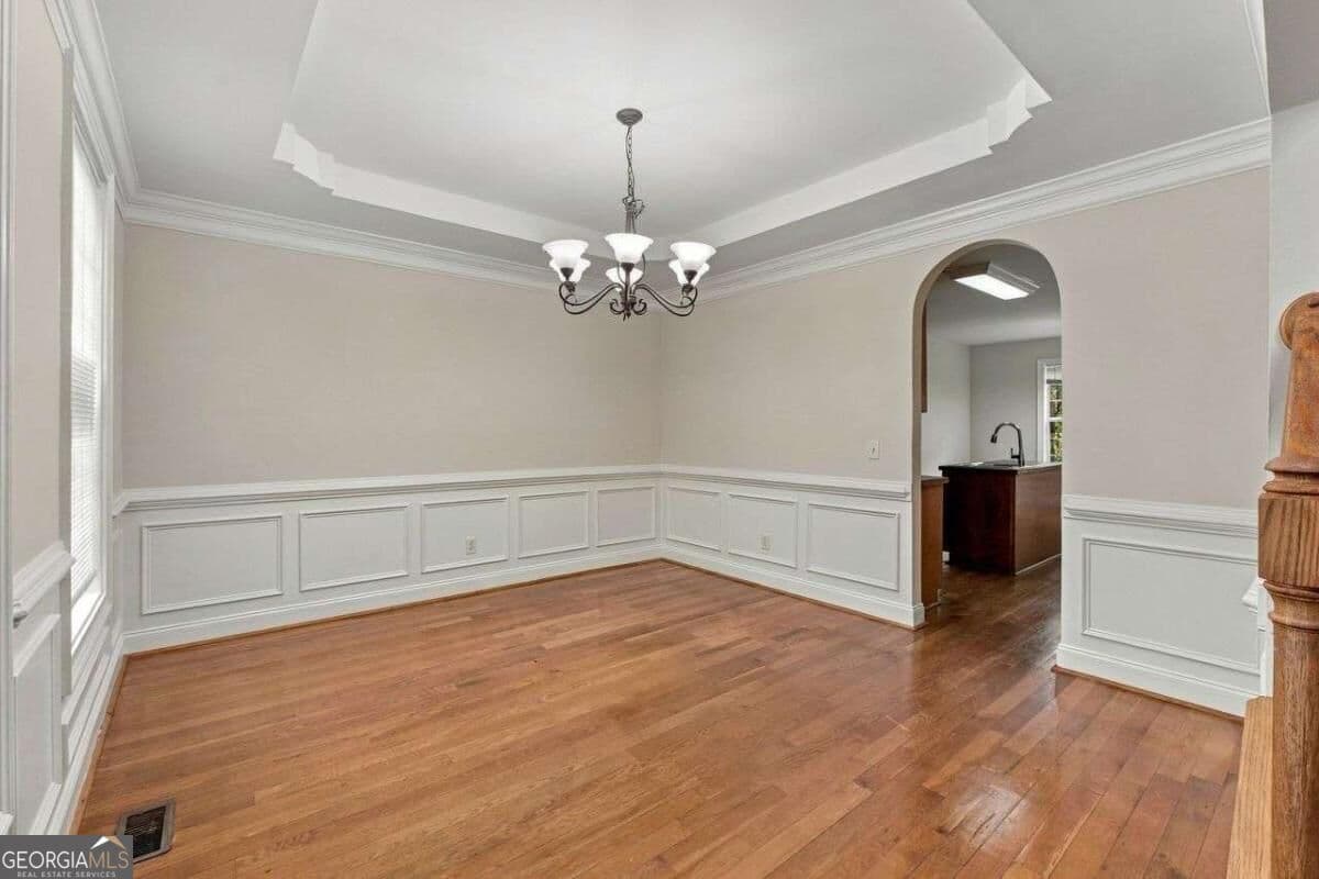 6 bedroom, 5 bathroom, 5,075 sq ft single family residence for rent at 6031 Burnt Hickory Trail, Powder Springs, GA 30127 for $3,100 a month — photo 9