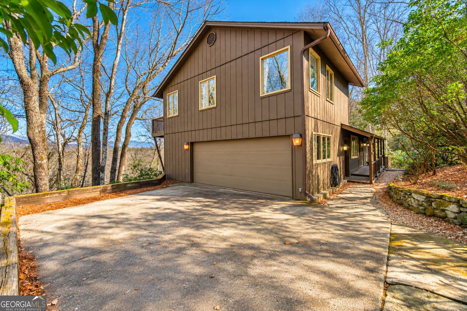 5 bedroom, 4 bathroom, 3,552 sq ft cabin,single family residence for sale at 722 Woodbrier, Sautee Nacoochee, GA 30571 — photo 3
