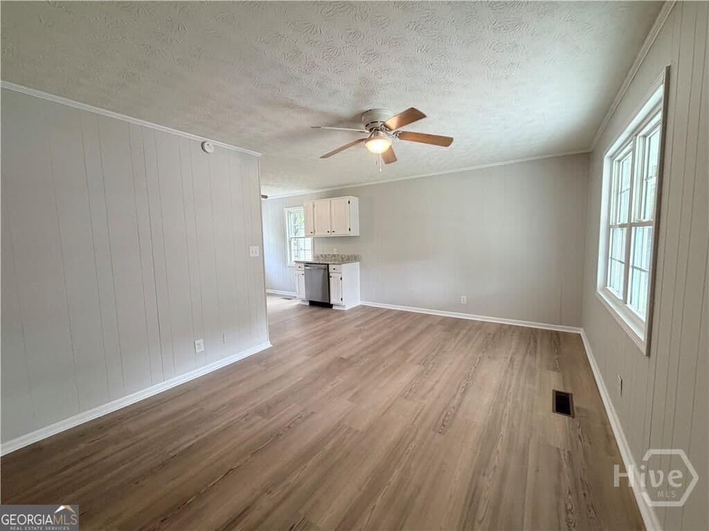 4 bedroom, 2 bathroom, 1,440 sq ft single family residence for rent at 1282 Kesler Road, Winder, GA 30680 for $1,750 a month — photo 5