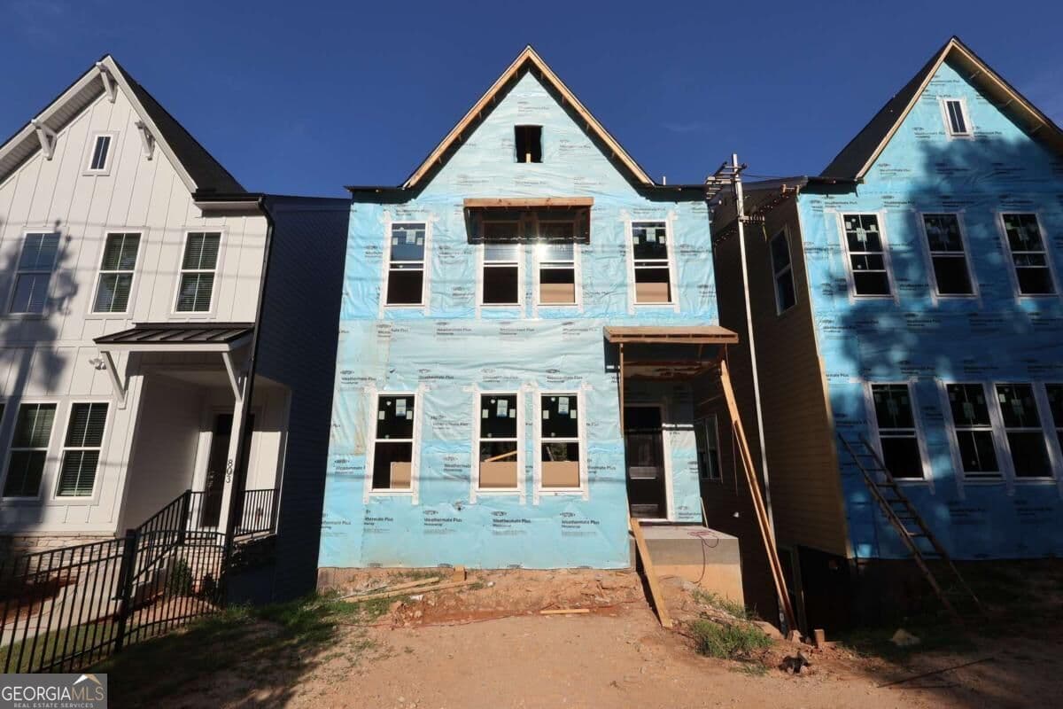 4 bedroom, 3.5 bathroom, 2,265 sq ft single family residence for sale at 799 Auguste Avenue, Scottdale, GA 30079