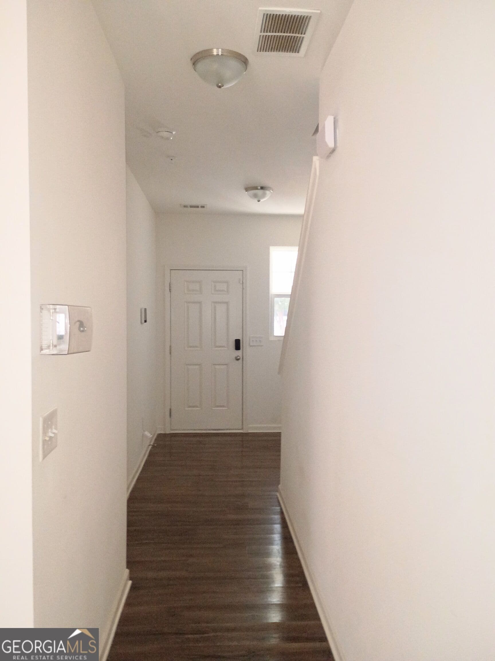 3 bedroom, 2.5 bathroom, 2,896 sq ft townhouse for rent at 11912 Fuller Street, Hampton, GA 30228 for $1,850 a month — photo 4