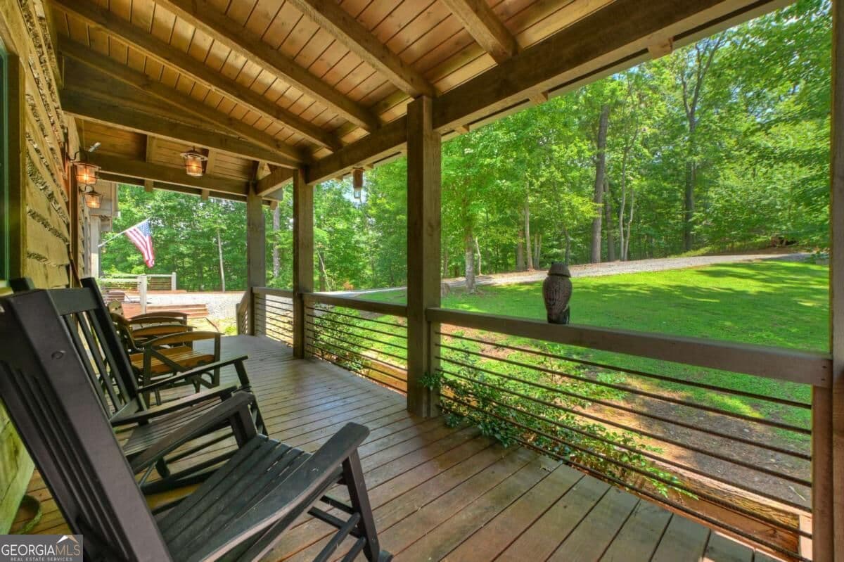 5 bedroom, 3.5 bathroom, 3,882 sq ft cabin,single family residence for sale at 274 Hot House Drive, Mineral Bluff, GA 30559 — photo 7