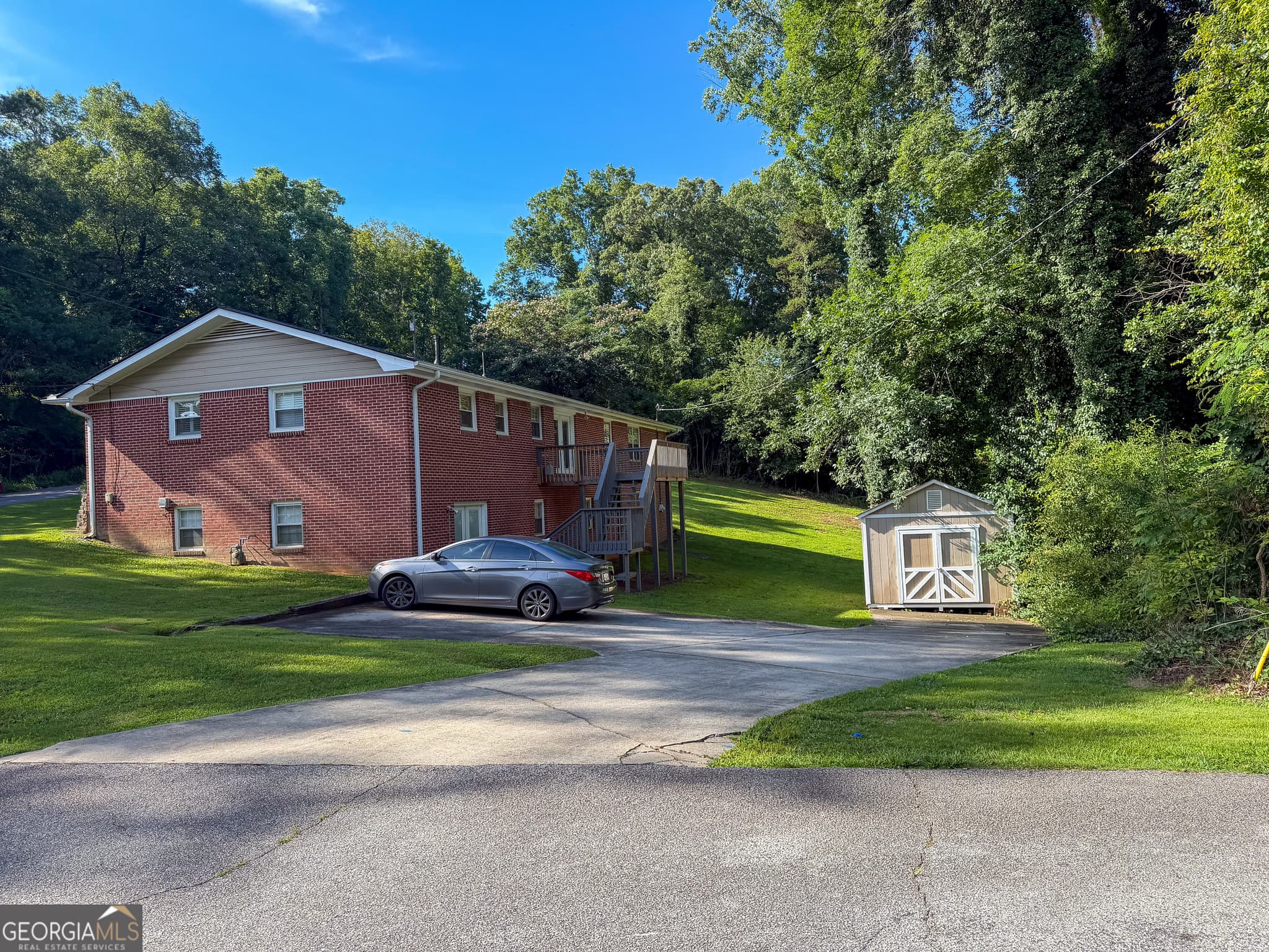 4 bedroom, 3 bathroom, 2,792 sq ft single family residence for sale at 210 Greenwood Lane, Carrollton, GA 30117 — photo 4