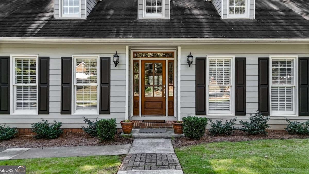 5 bedroom, 3 bathroom, 3,487 sq ft single family residence for sale at 55 Timberlake Cove, Cartersville, GA 30121 — photo 3