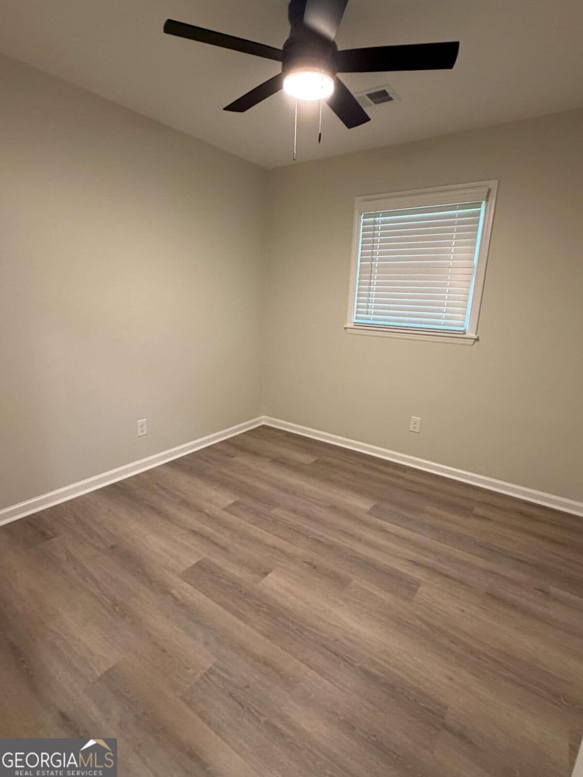 3 bedroom, 2 bathroom, 1,056 sq ft single family residence for sale at 1320 Newton Drive, Tifton, GA 31794 — photo 10