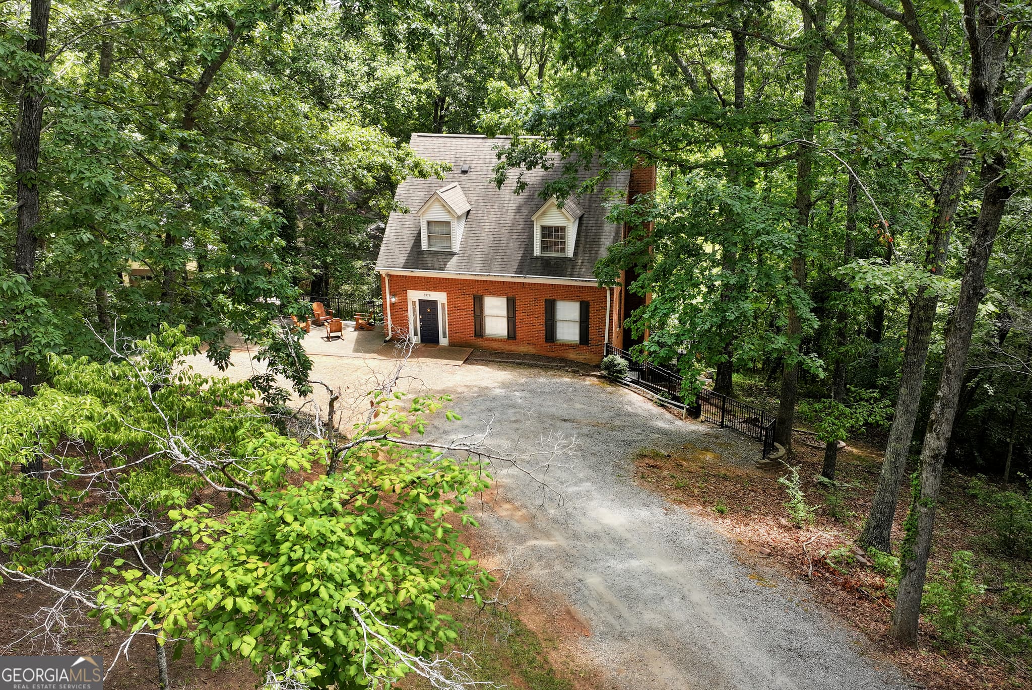 3 bedroom, 2.5 bathroom, 2,656 sq ft single family residence for sale at 3978 Pine Shore Circle, Gainesville, GA 30501 — photo 3