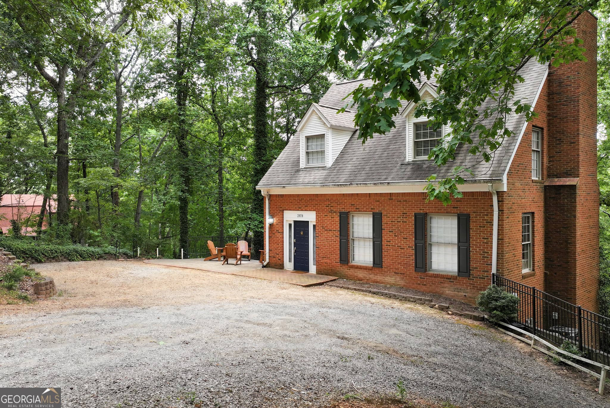 3 bedroom, 2.5 bathroom, 2,656 sq ft single family residence for sale at 3978 Pine Shore Circle, Gainesville, GA 30501 — photo 1 of 45