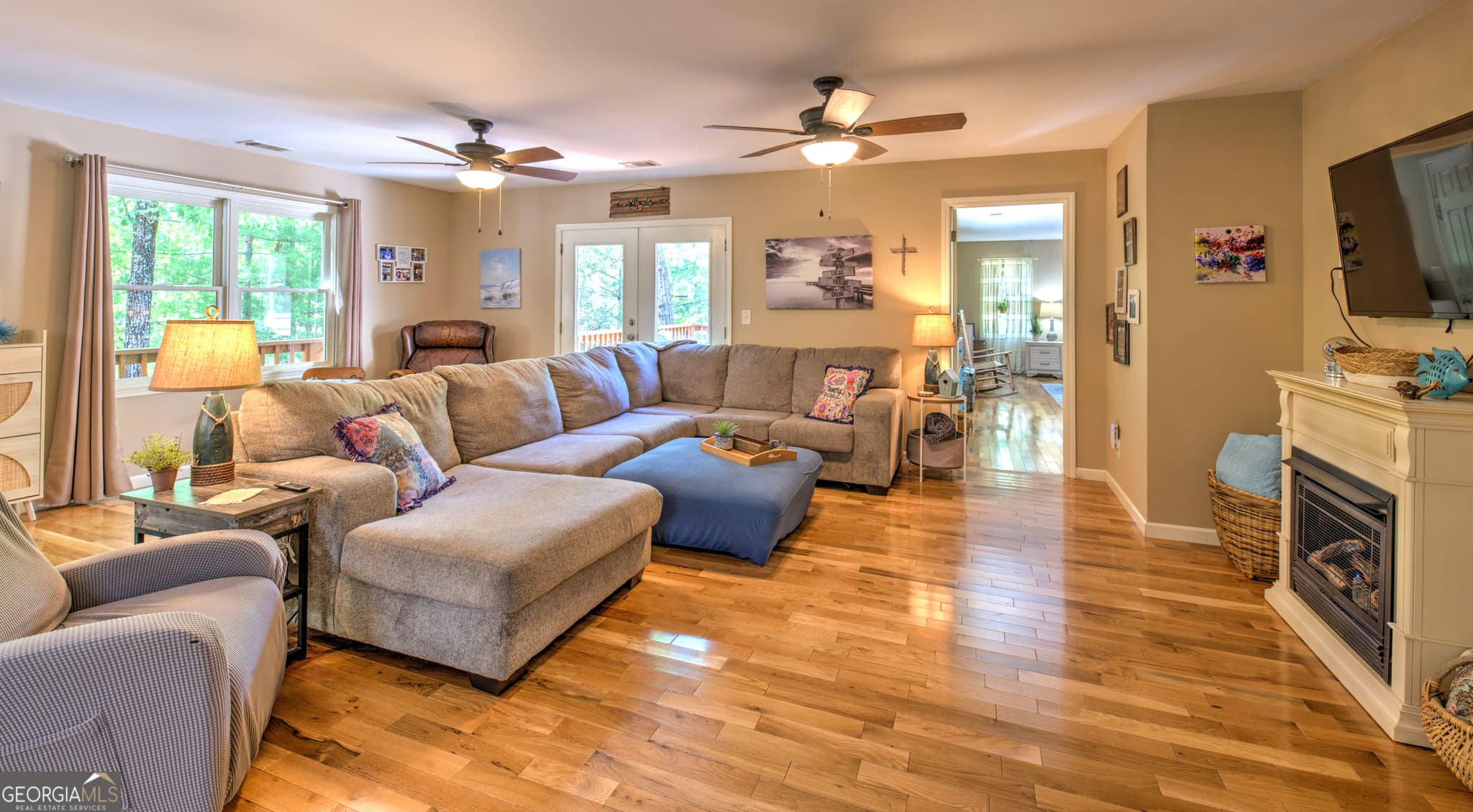 3 bedroom, 2 bathroom, 1,792 sq ft single family residence for sale at 16 Abby Lane, Clayton, GA 30525 — photo 2