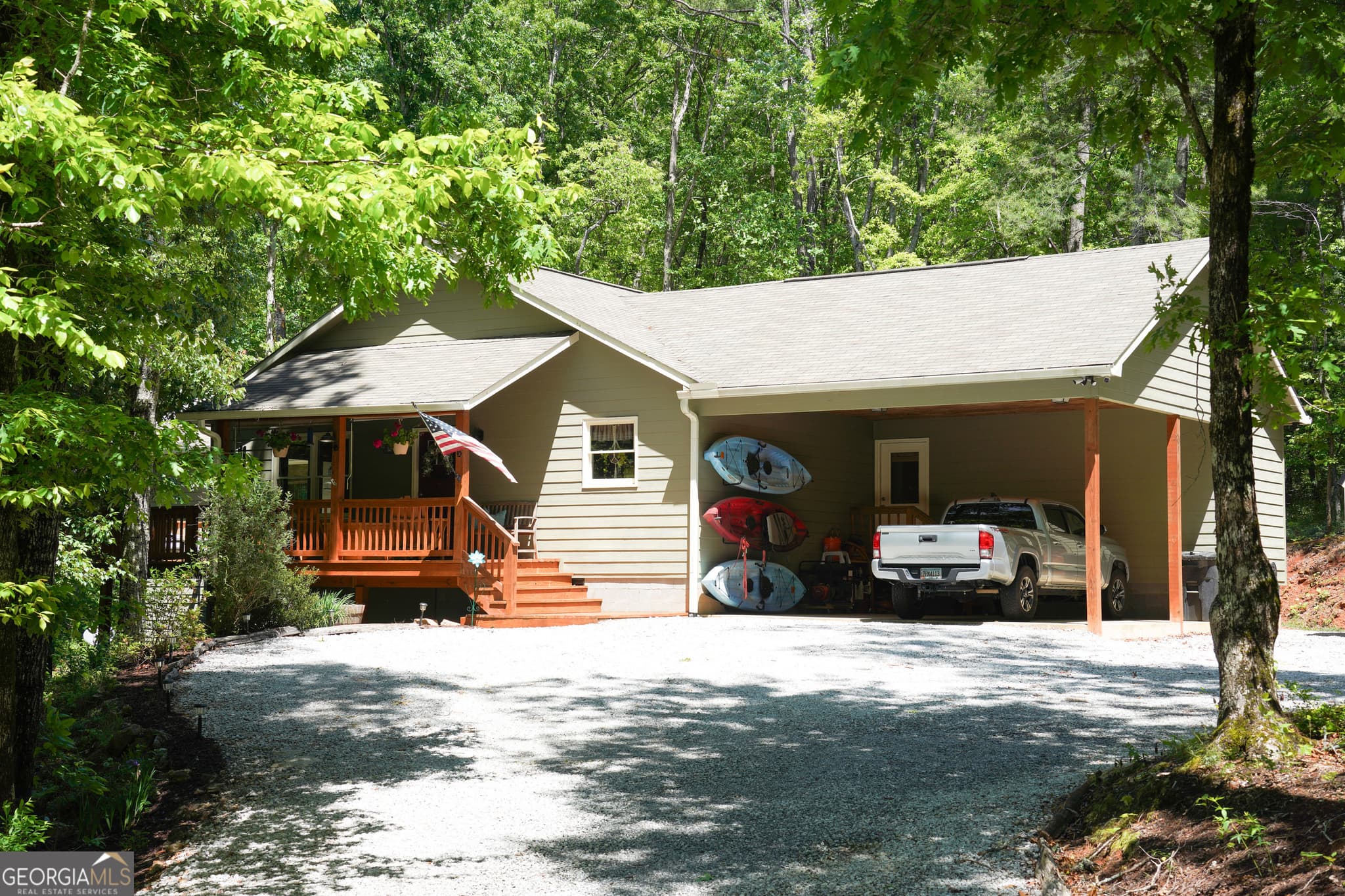 3 bedroom, 2 bathroom, 1,792 sq ft single family residence for sale at 16 Abby Lane, Clayton, GA 30525 — photo 1 of 30
