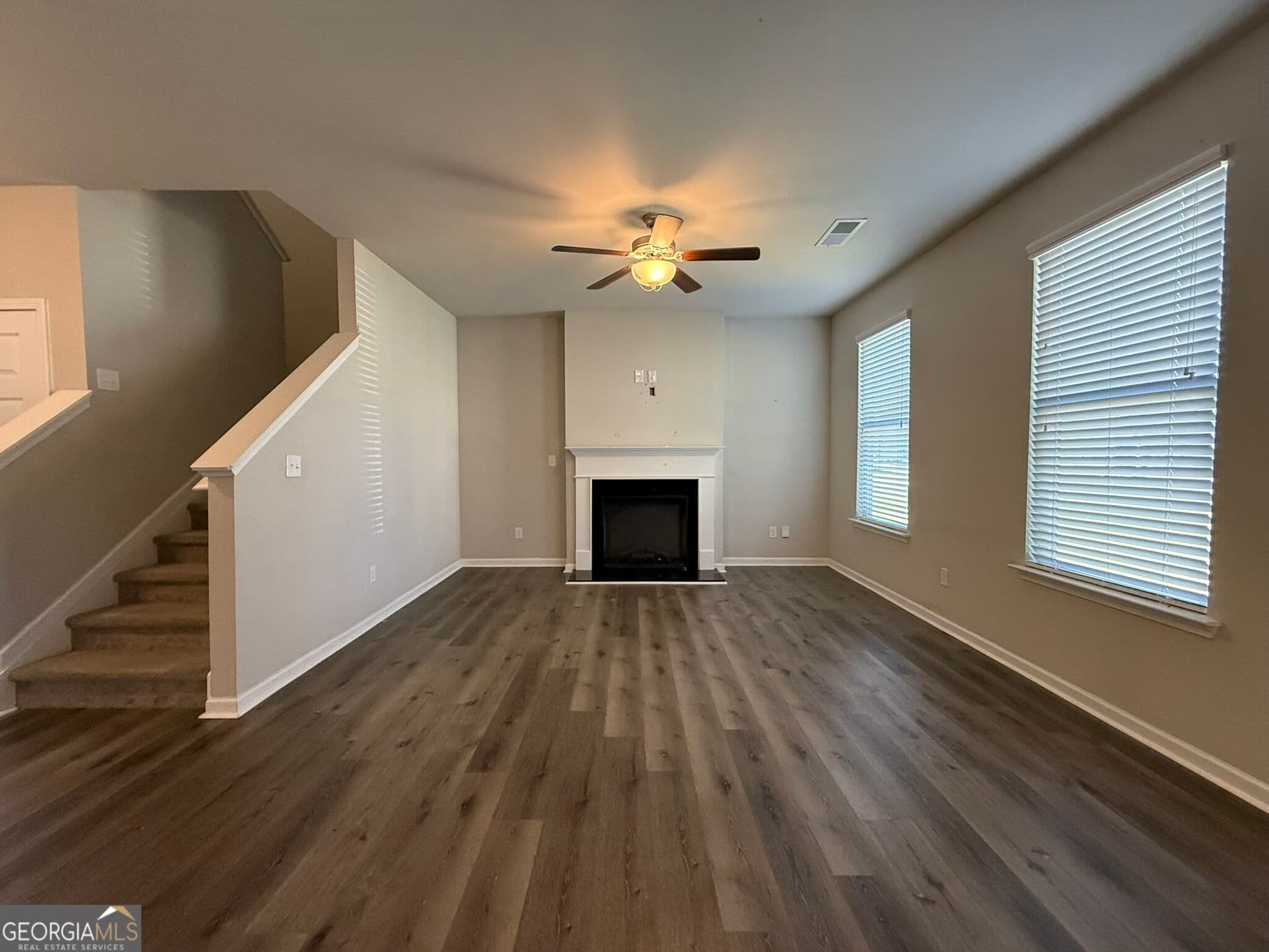 4 bedroom, 2.5 bathroom, 2,269 sq ft single family residence for rent at 209 McGinnis Circle, Calhoun, GA 30701 for $1,995 a month — photo 7