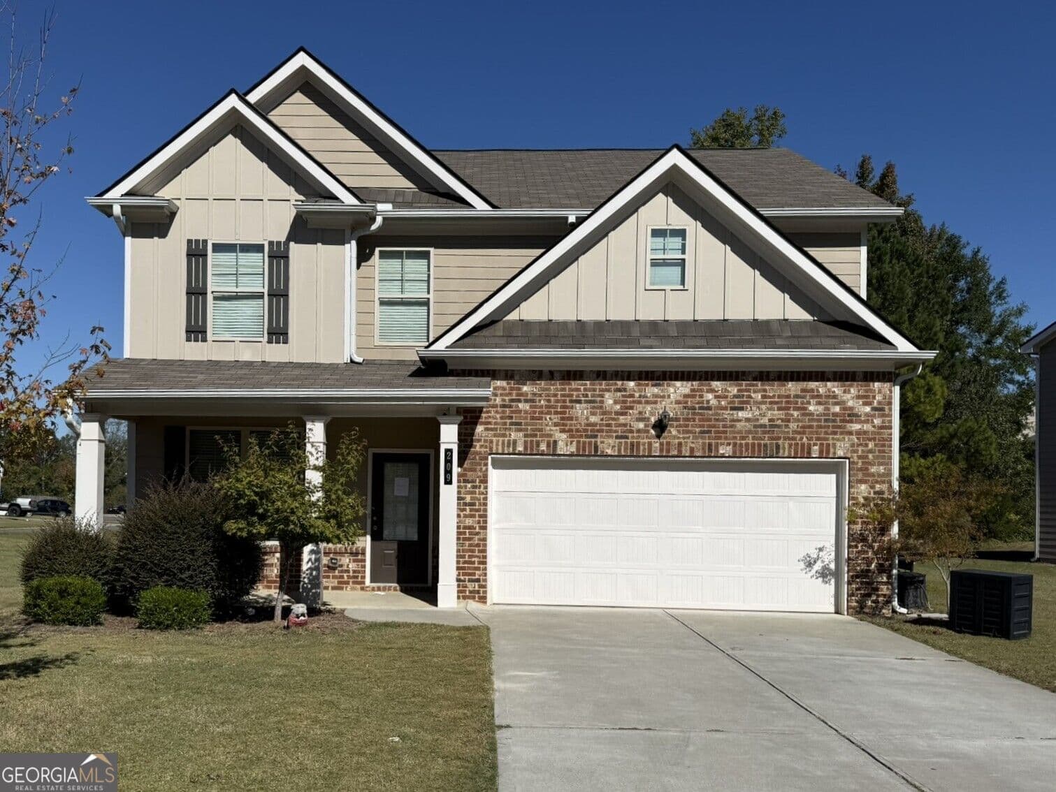 4 bedroom, 2.5 bathroom, 2,269 sq ft single family residence for rent at 209 McGinnis Circle, Calhoun, GA 30701 for $1,995 a month — photo 1 of 28